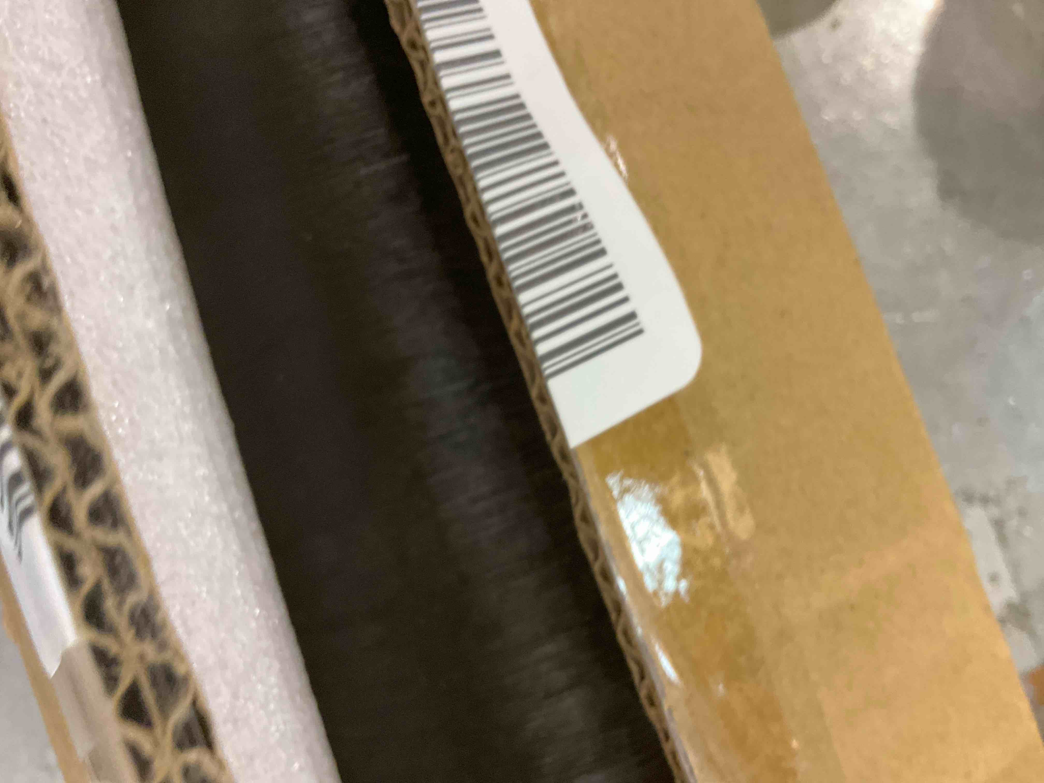 https://s3.amazonaws.com/lotting-images-prod/bidfta/EXS00997716_1704912430414.jpeg