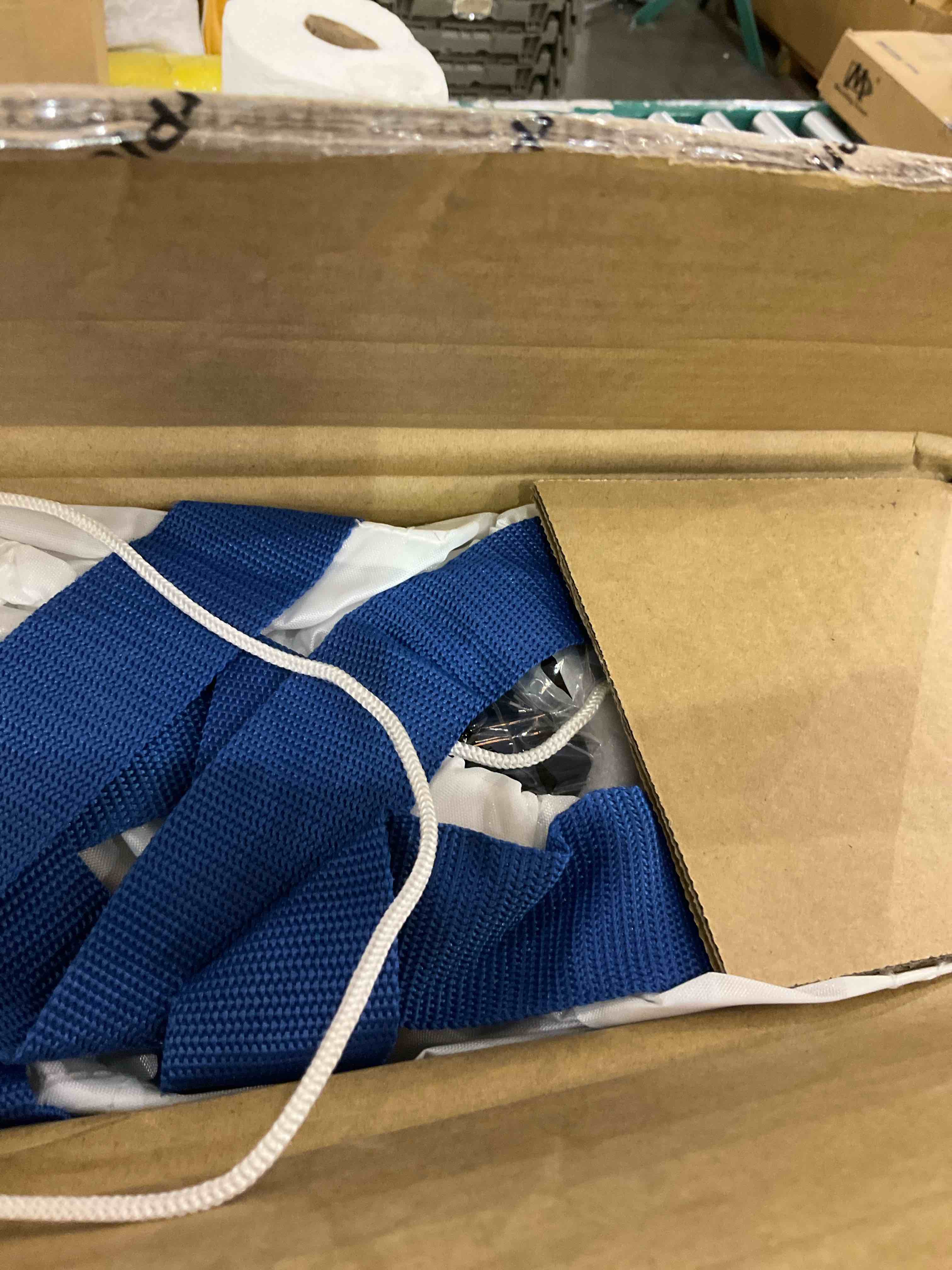 https://s3.amazonaws.com/lotting-images-prod/bidfta/EXS00997801_1704988286154.jpeg