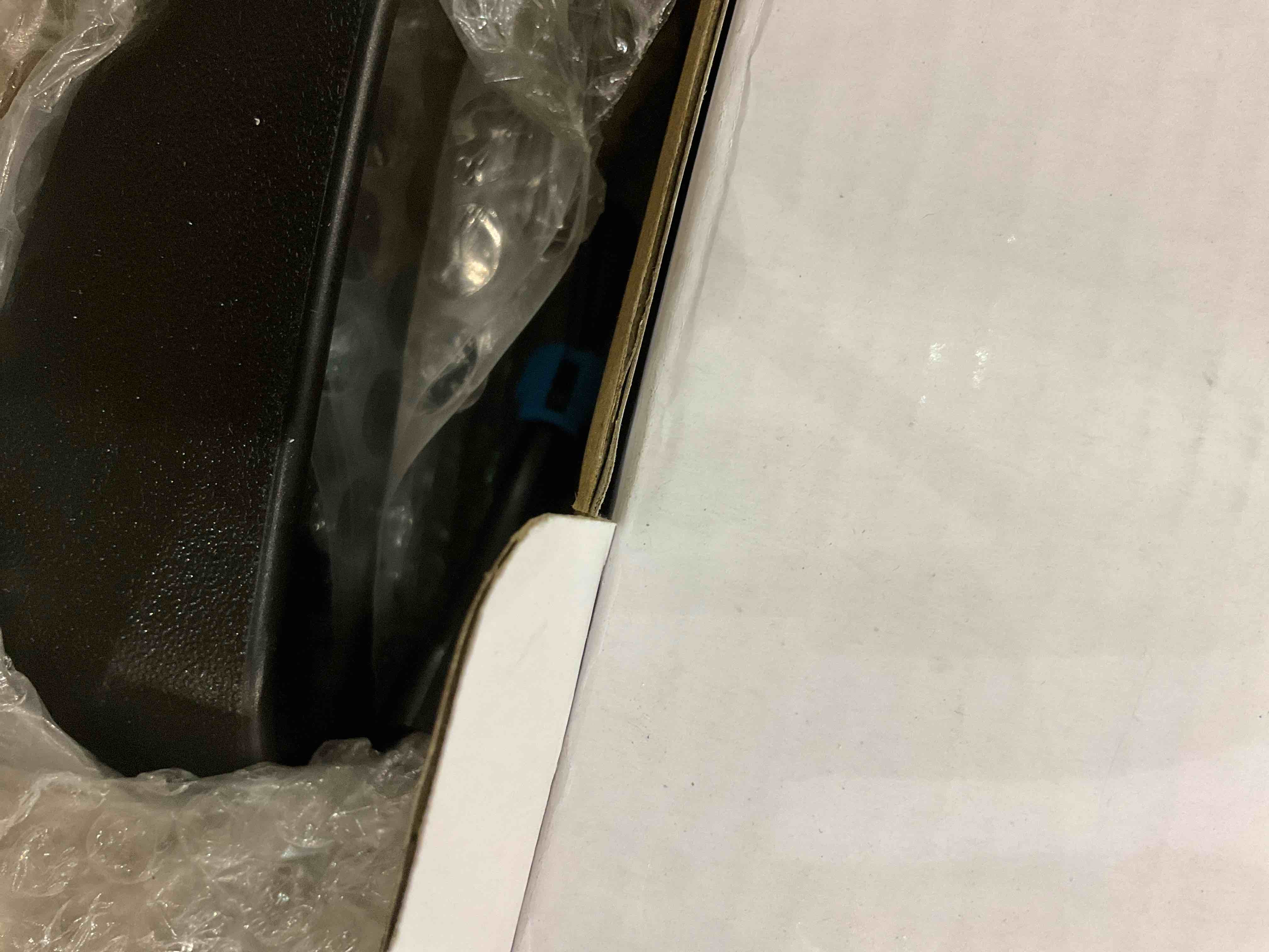 https://s3.amazonaws.com/lotting-images-prod/bidfta/EXS00997891_1705066435838.jpeg