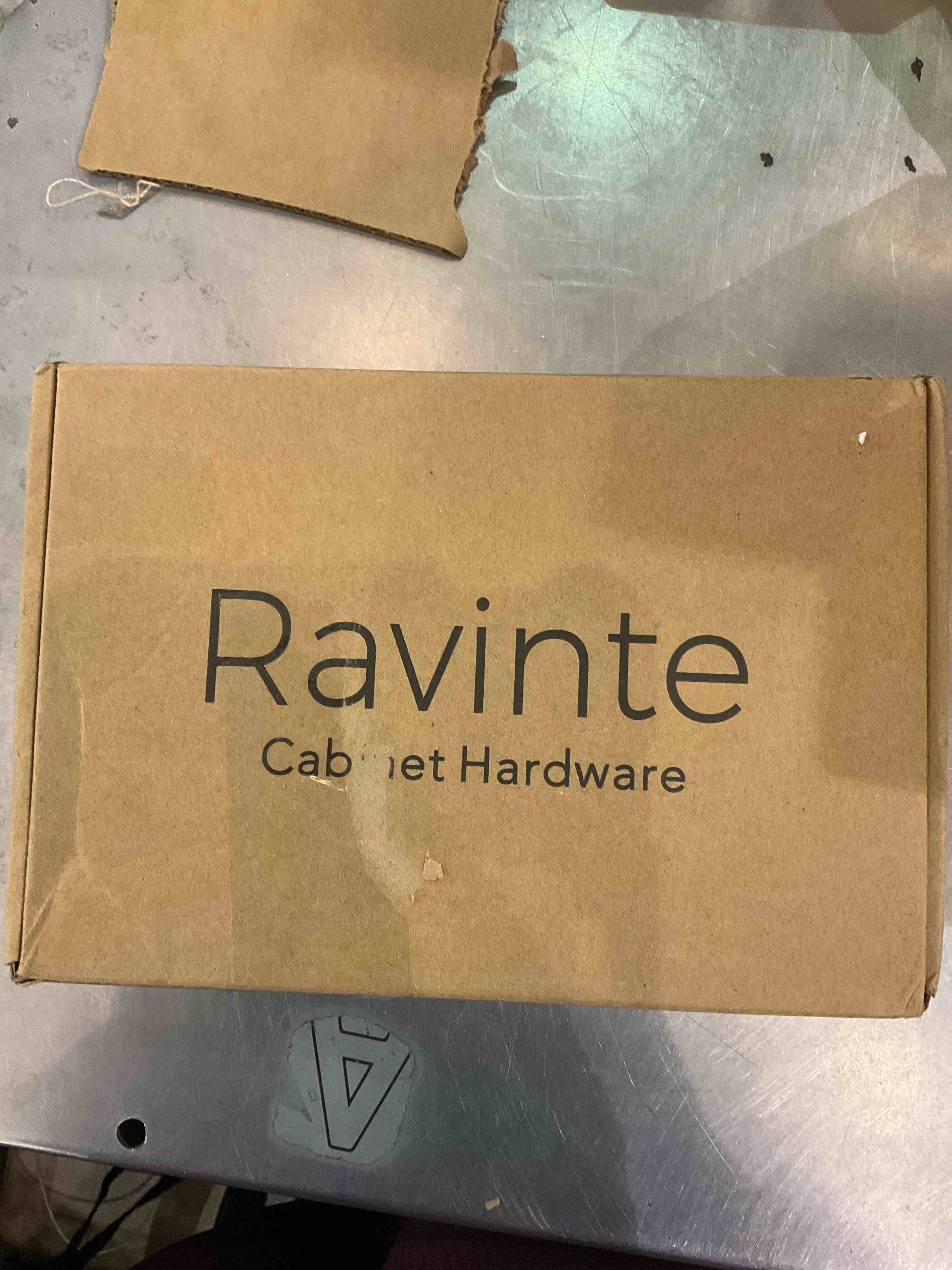 https://s3.amazonaws.com/lotting-images-prod/bidfta/EXS00999331_1704472864761.jpeg