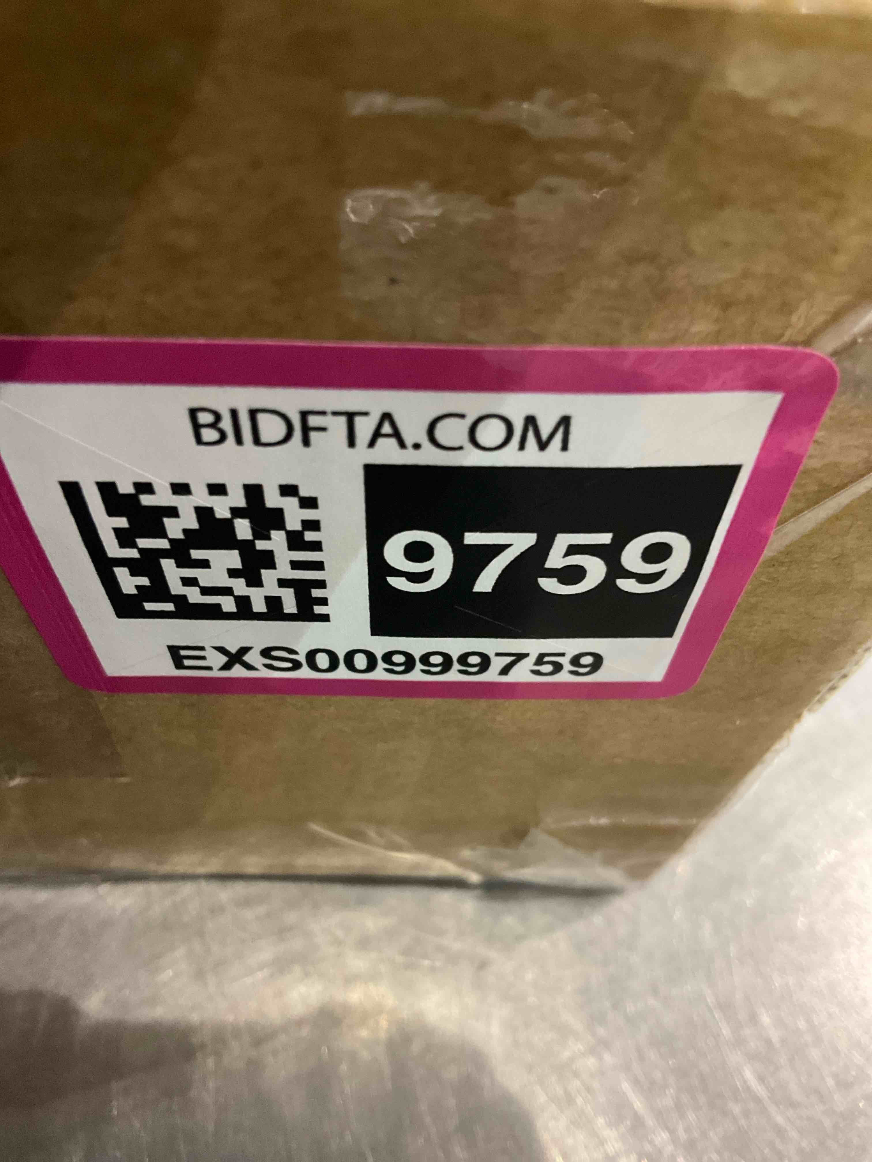 https://s3.amazonaws.com/lotting-images-prod/bidfta/EXS00999759_1704978835854.jpeg