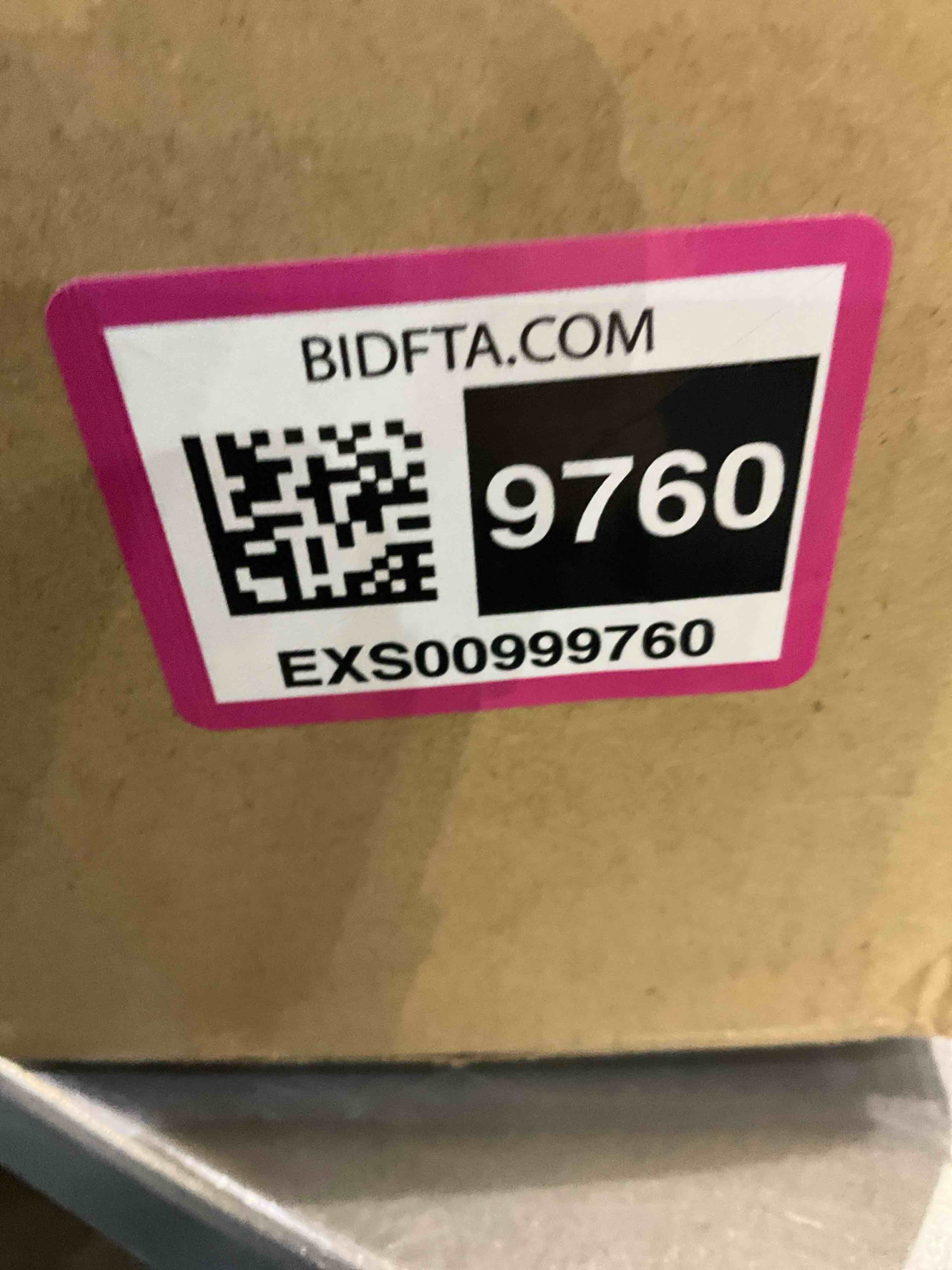 https://s3.amazonaws.com/lotting-images-prod/bidfta/EXS00999760_1704978999407.jpeg