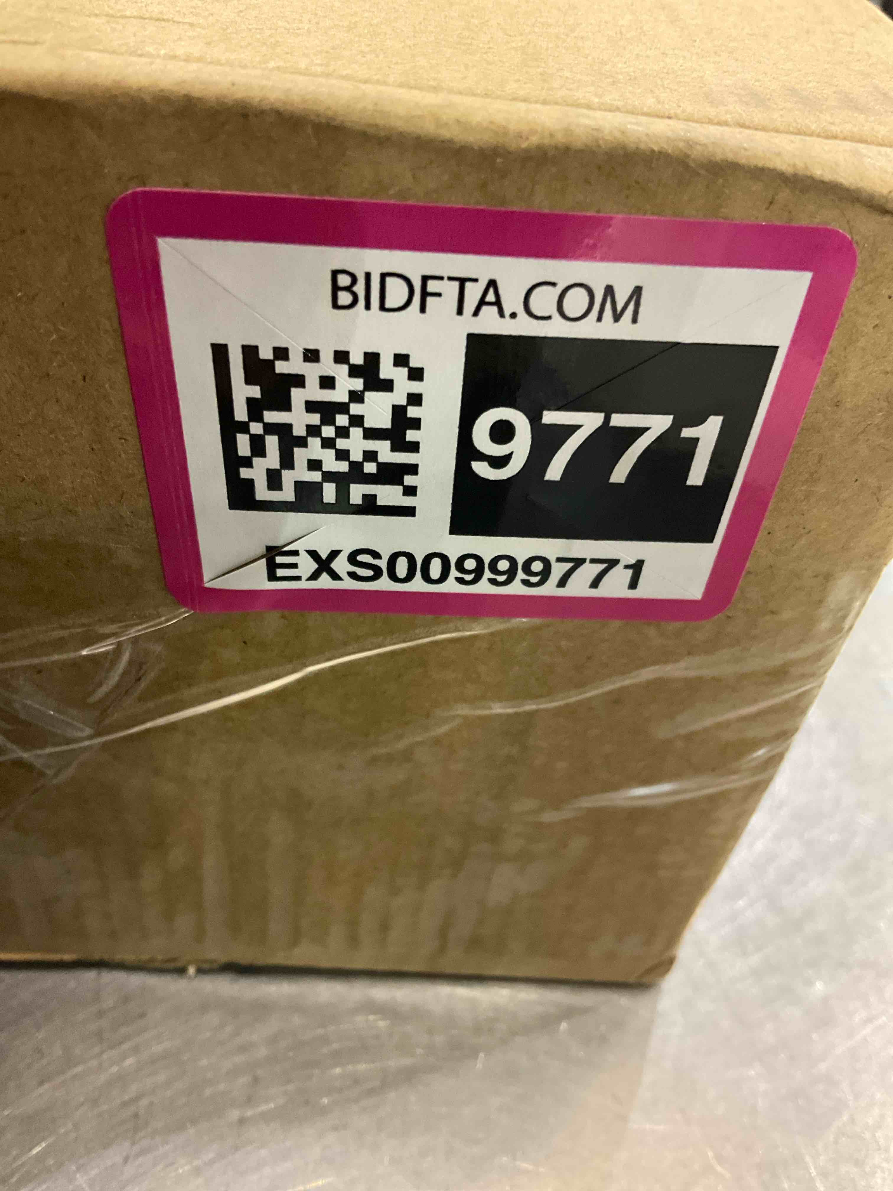 https://s3.amazonaws.com/lotting-images-prod/bidfta/EXS00999771_1704983758047.jpeg