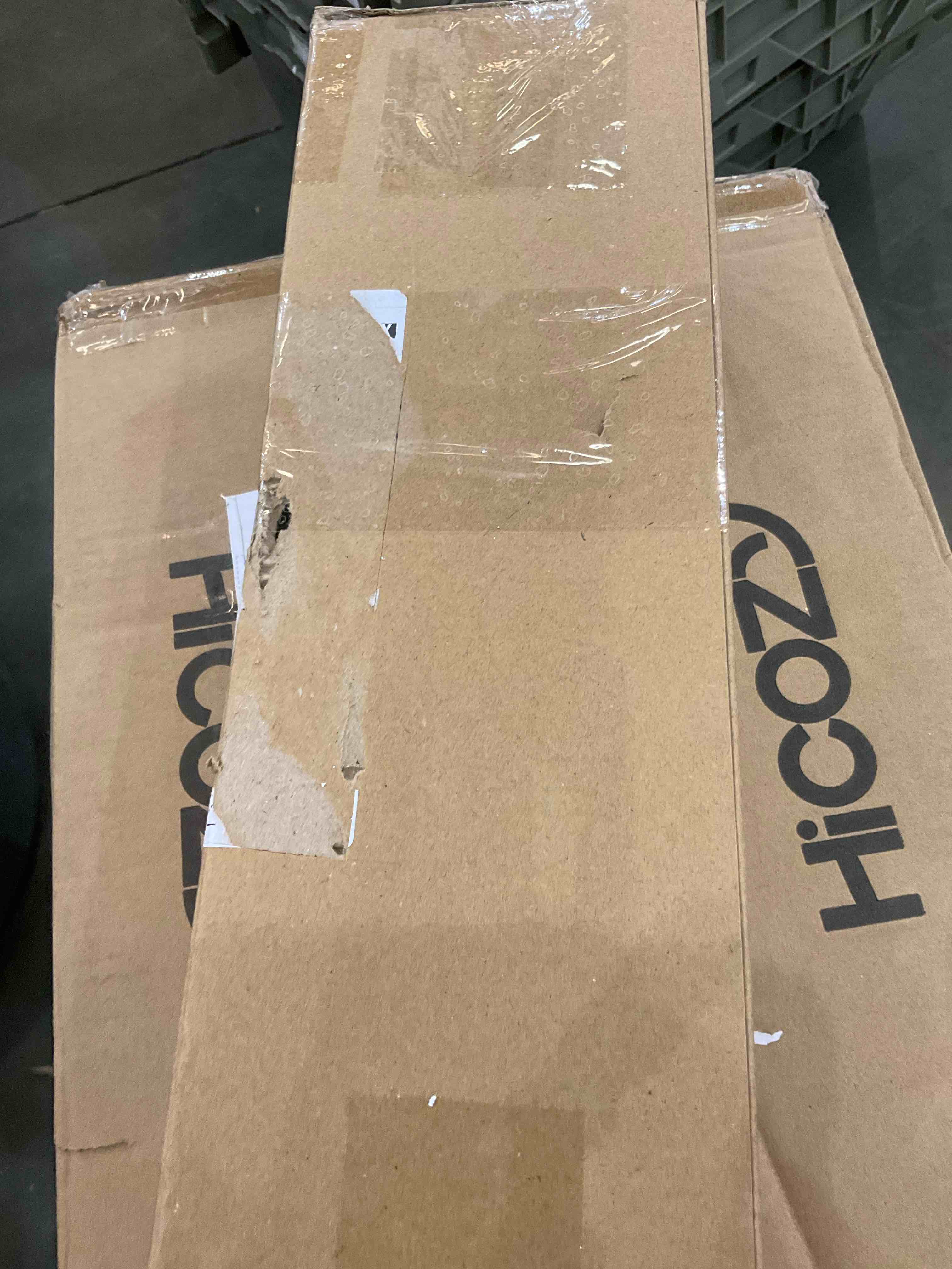https://s3.amazonaws.com/lotting-images-prod/bidfta/EXS00999806_1704998592333.jpeg