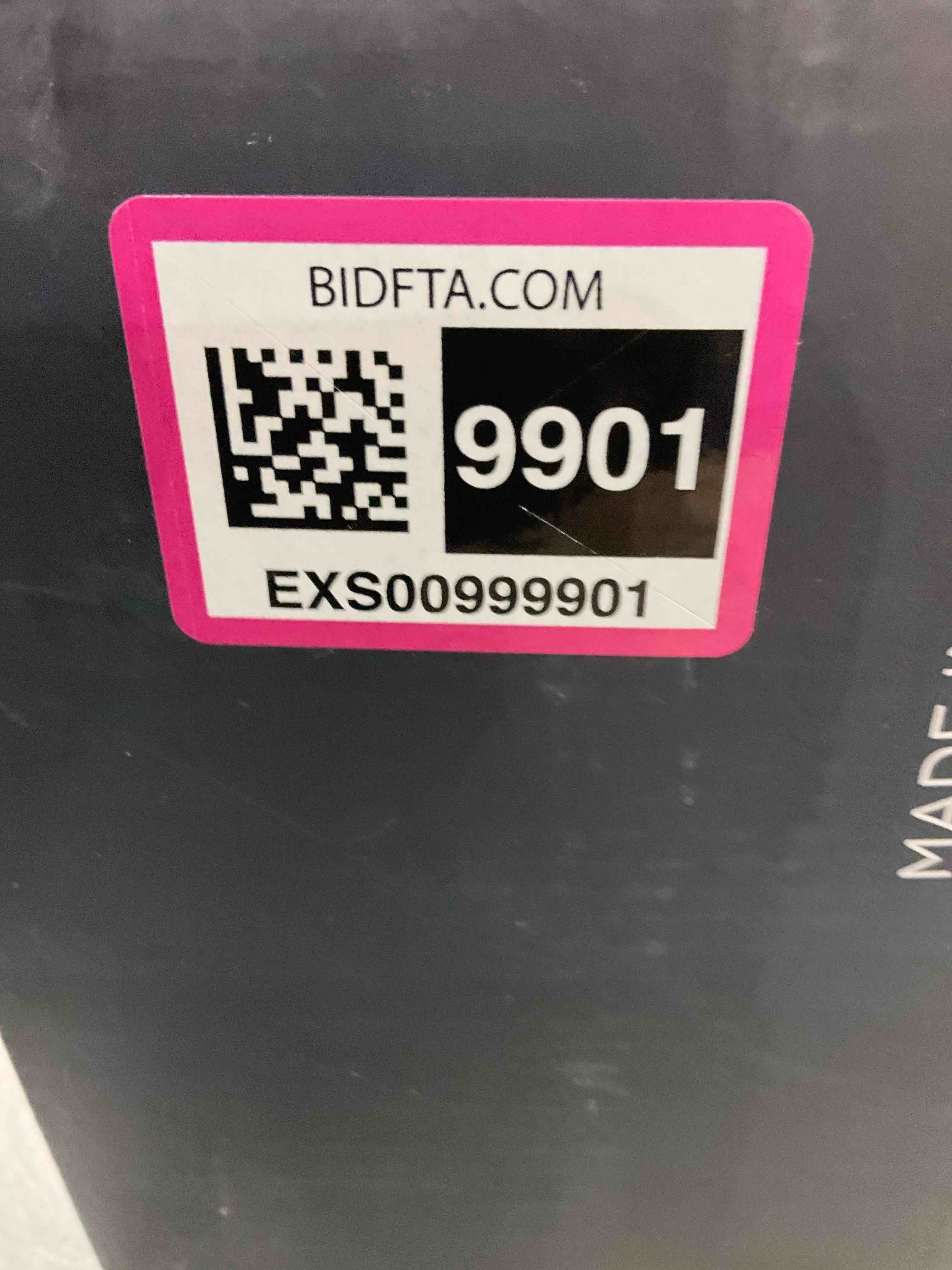 https://s3.amazonaws.com/lotting-images-prod/bidfta/EXS00999901_1705071721009.jpeg