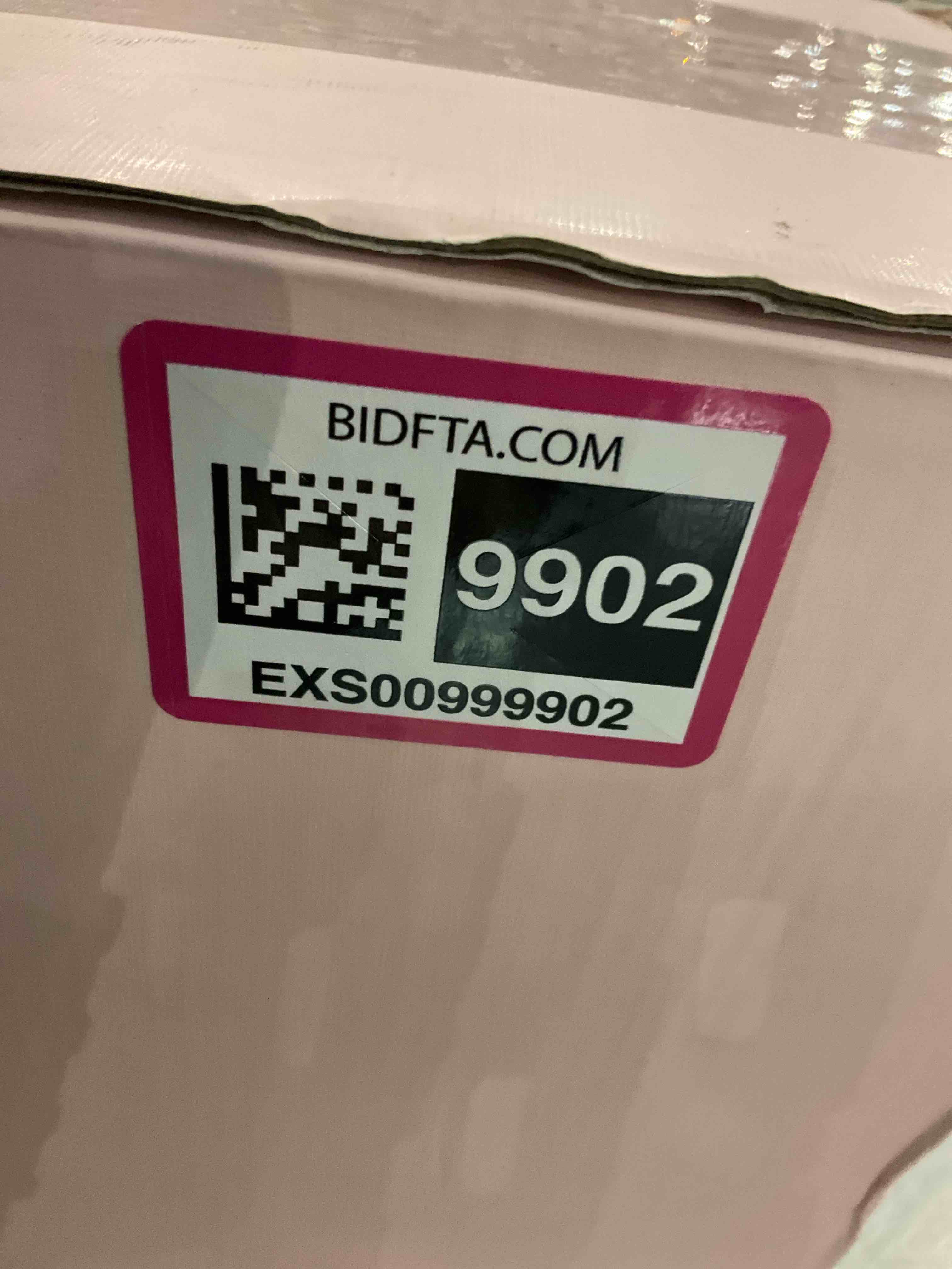 https://s3.amazonaws.com/lotting-images-prod/bidfta/EXS00999902_1705071792268.jpeg