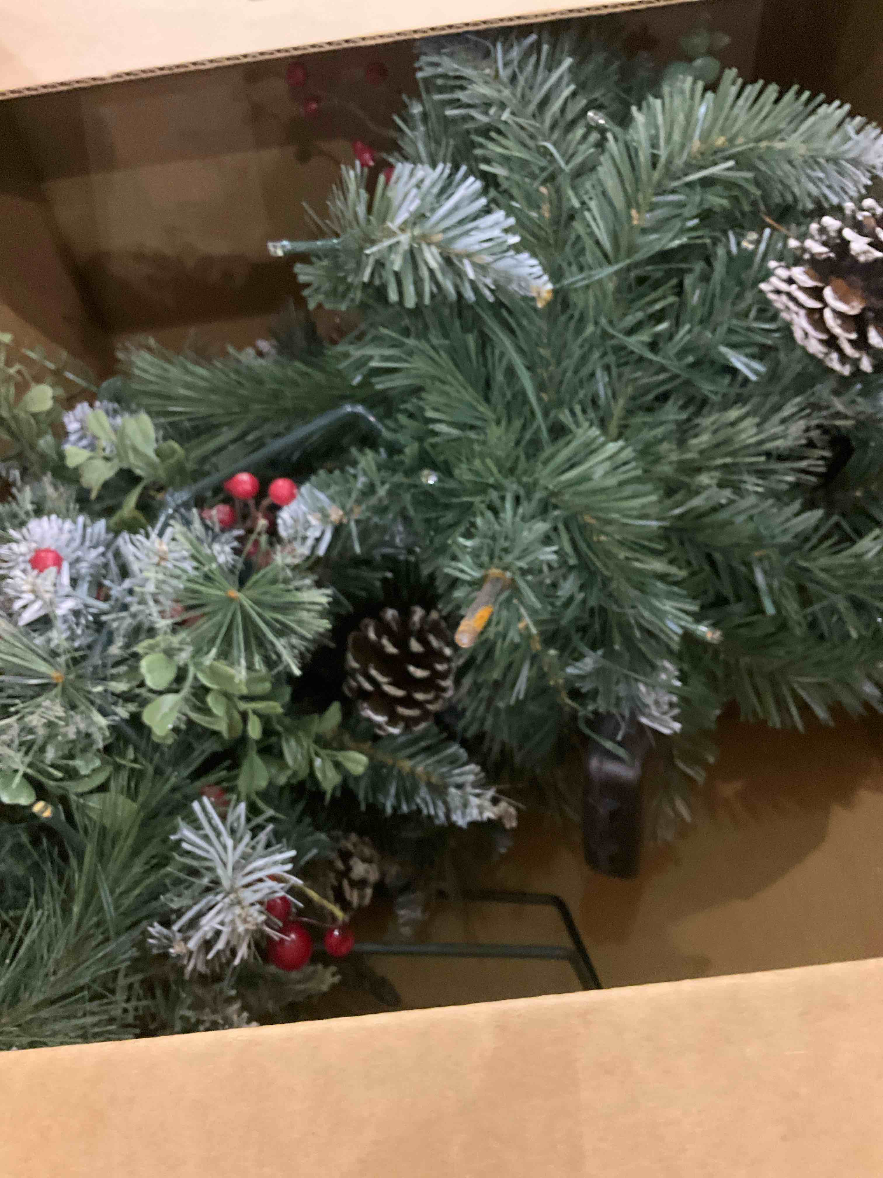 https://s3.amazonaws.com/lotting-images-prod/bidfta/EXS01010013_1708090621215.jpeg