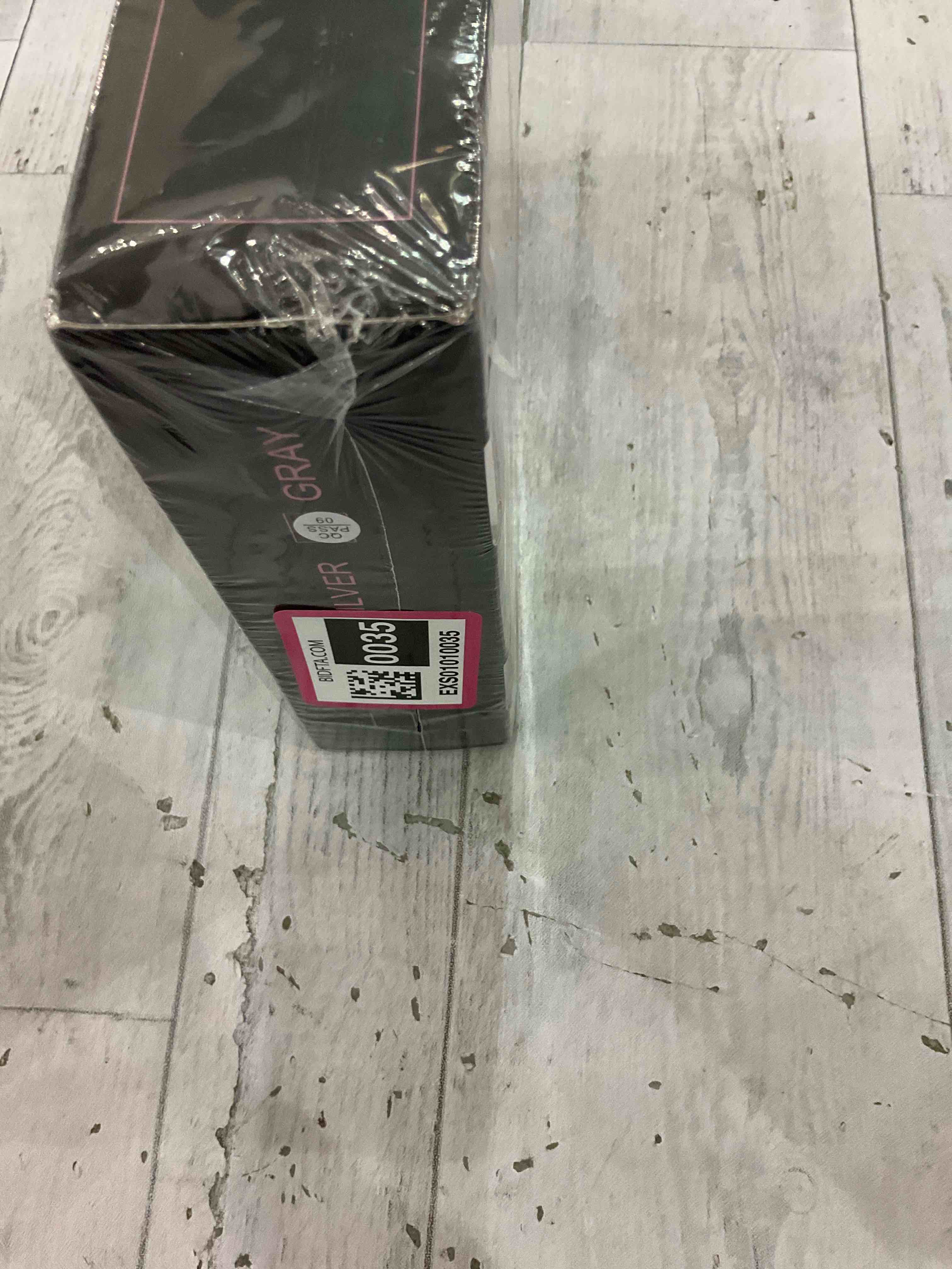 https://s3.amazonaws.com/lotting-images-prod/bidfta/EXS01010035_1708099606194.jpeg