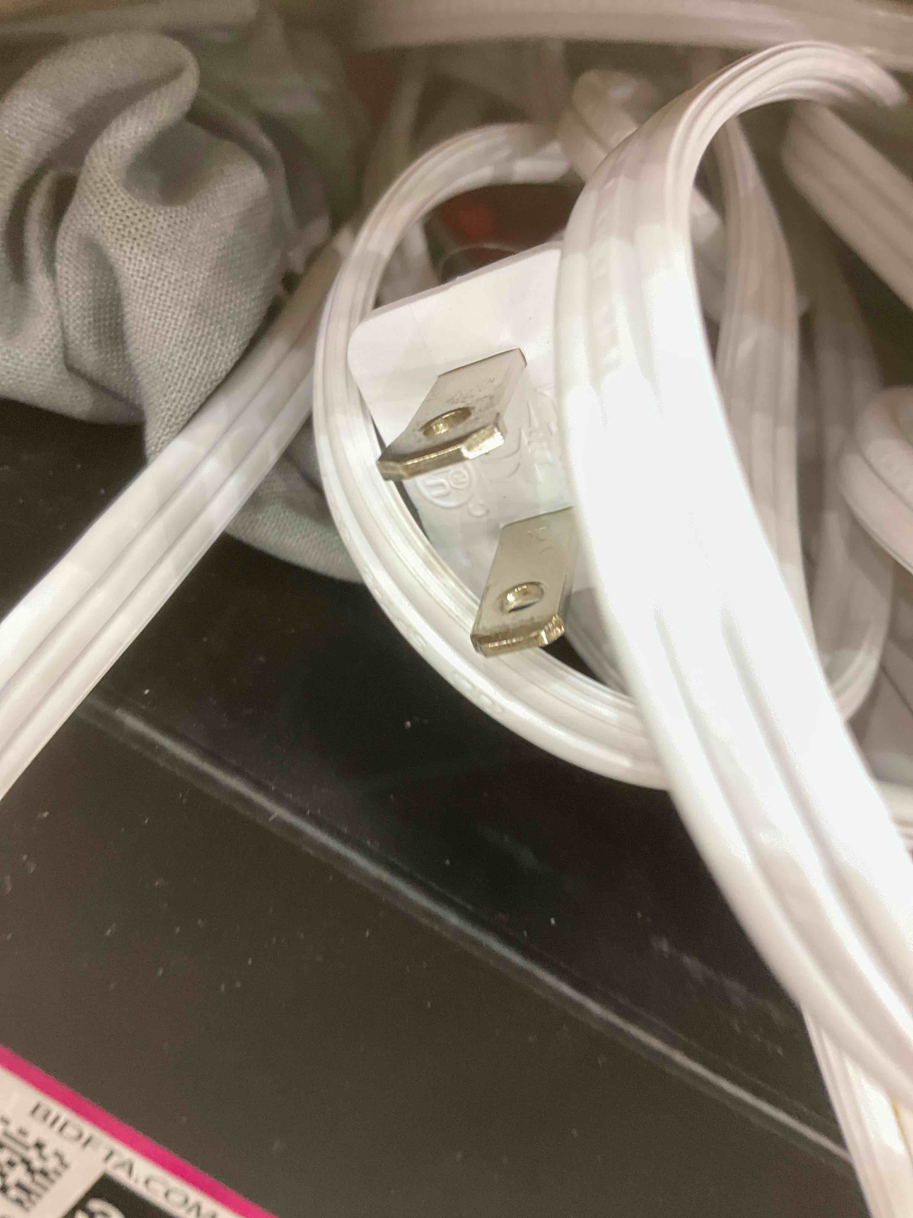 https://s3.amazonaws.com/lotting-images-prod/bidfta/EXS01013676_1708098533113.jpeg