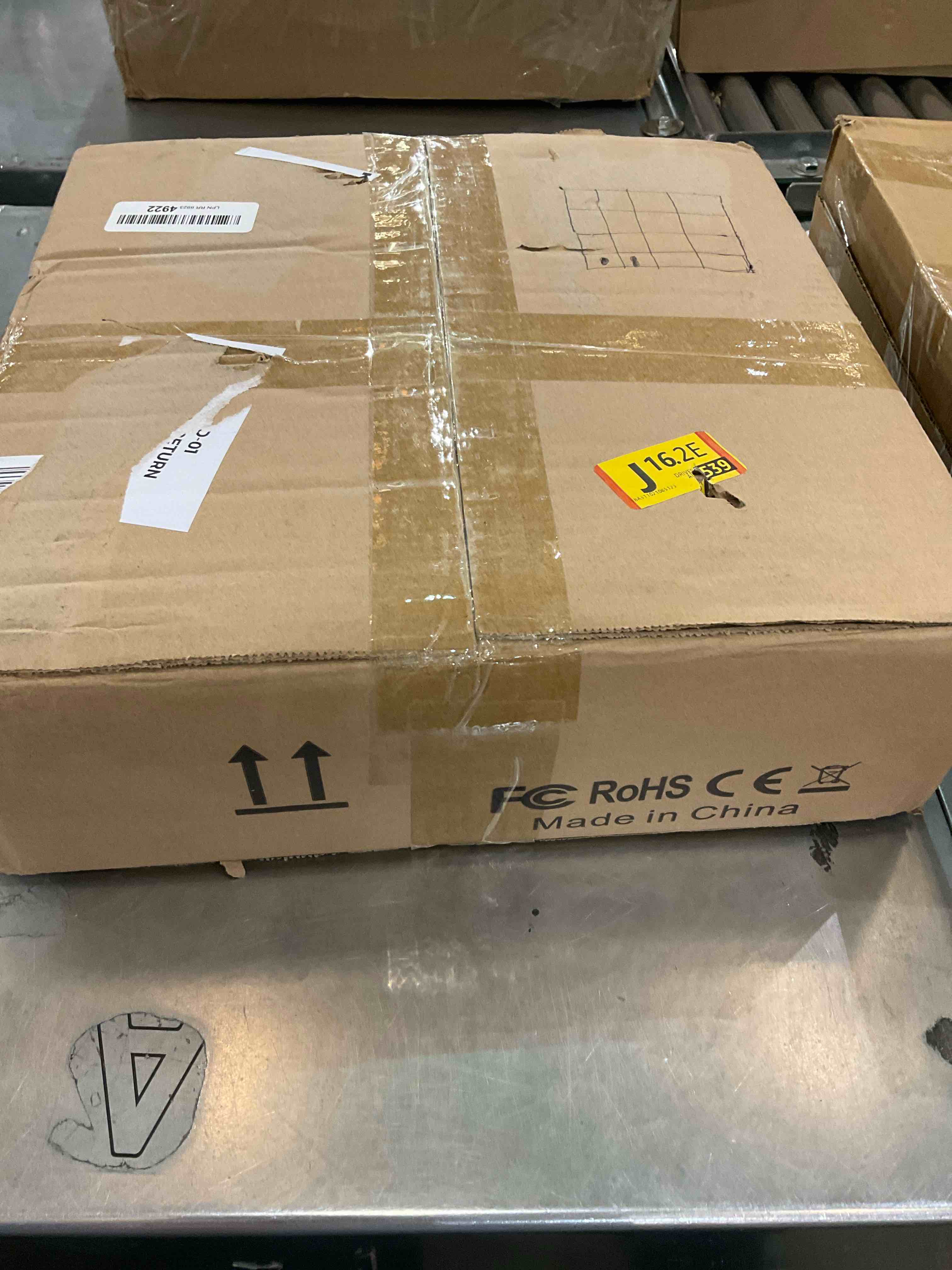 https://s3.amazonaws.com/lotting-images-prod/bidfta/EXS01027005_1707320625178.jpeg