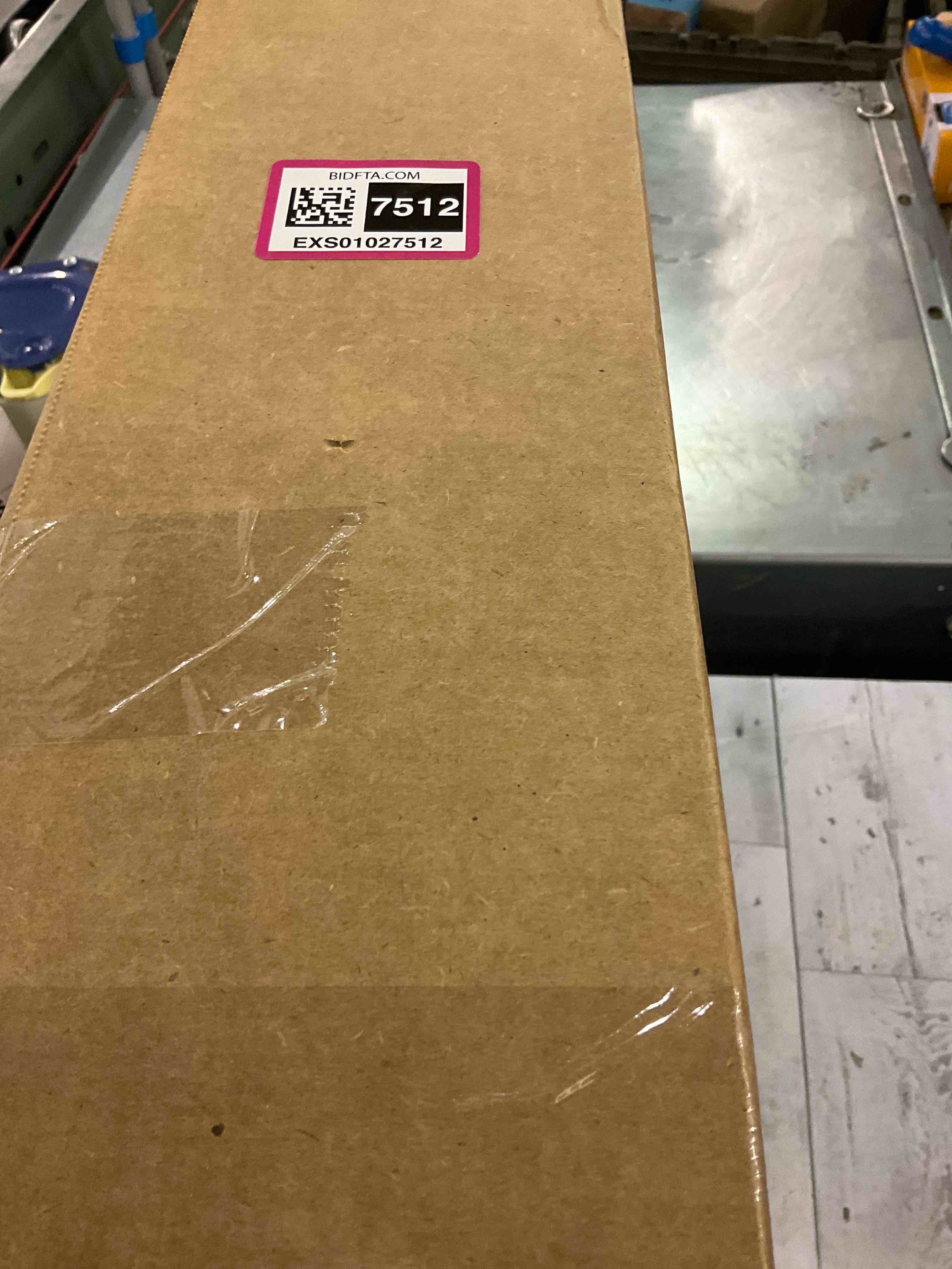 https://s3.amazonaws.com/lotting-images-prod/bidfta/EXS01027512_1707400095648.jpeg