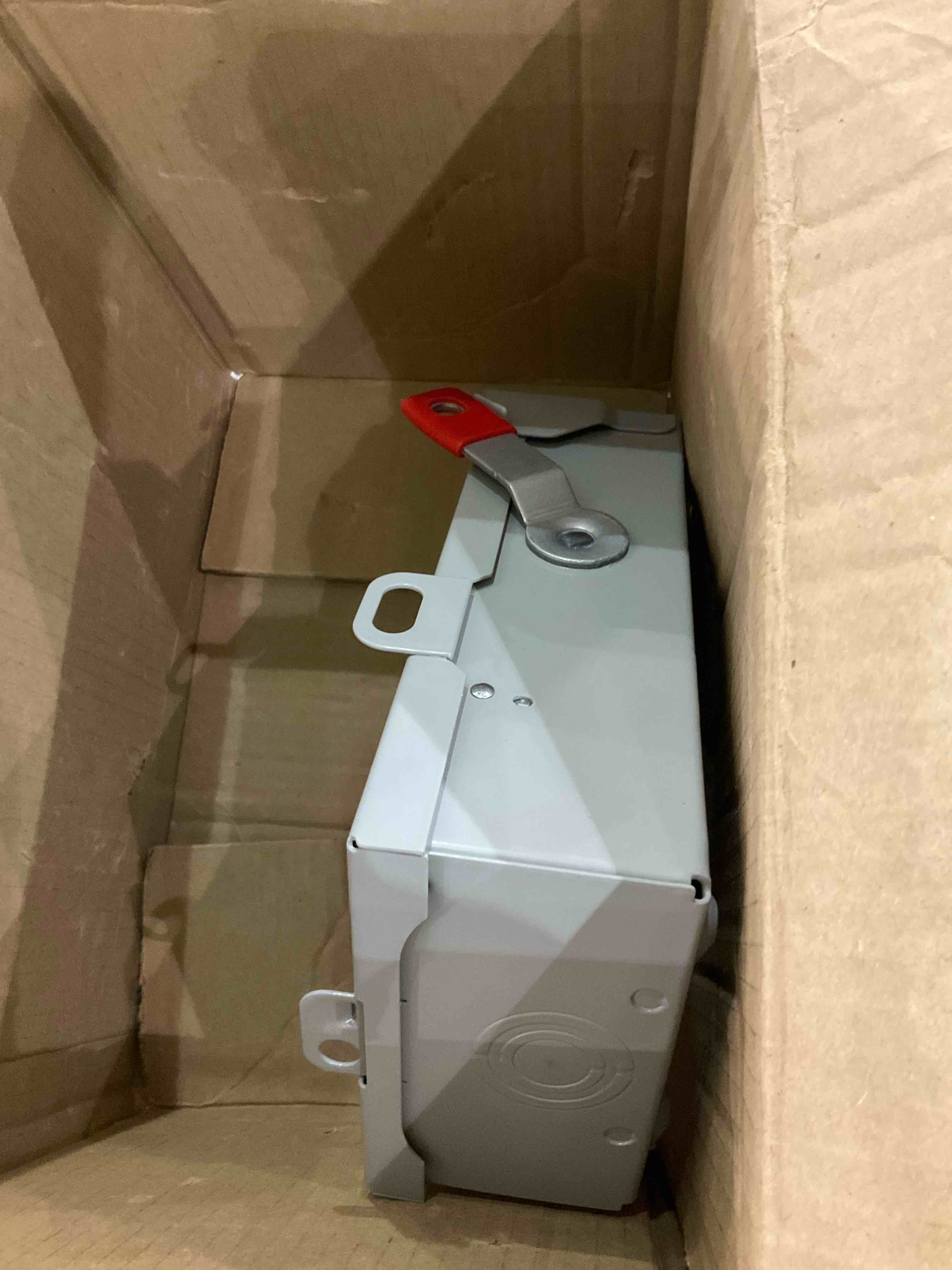 https://s3.amazonaws.com/lotting-images-prod/bidfta/EXS01027521_1707403266444.jpeg
