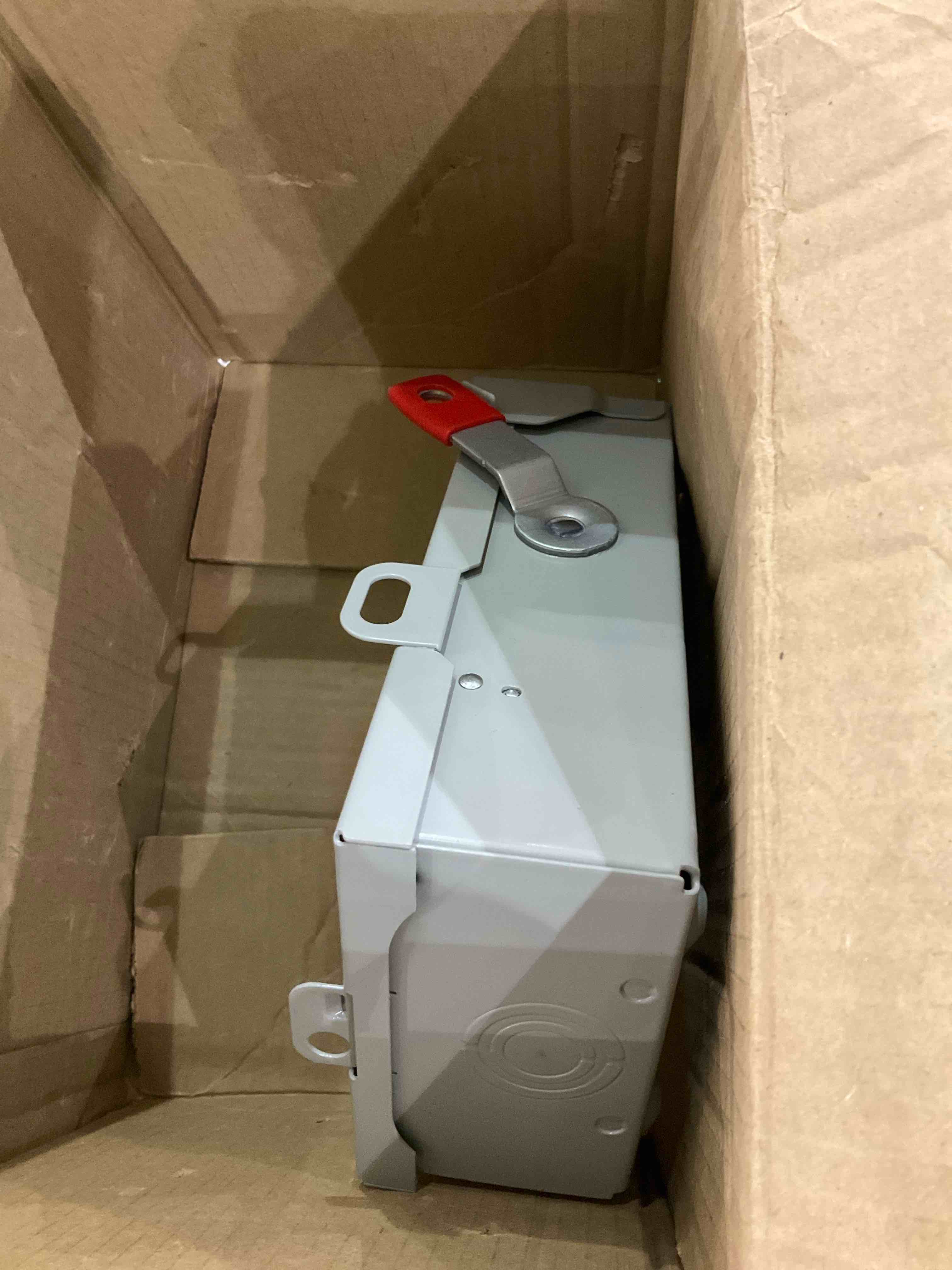 https://s3.amazonaws.com/lotting-images-prod/bidfta/EXS01027521_1707403267471.jpeg