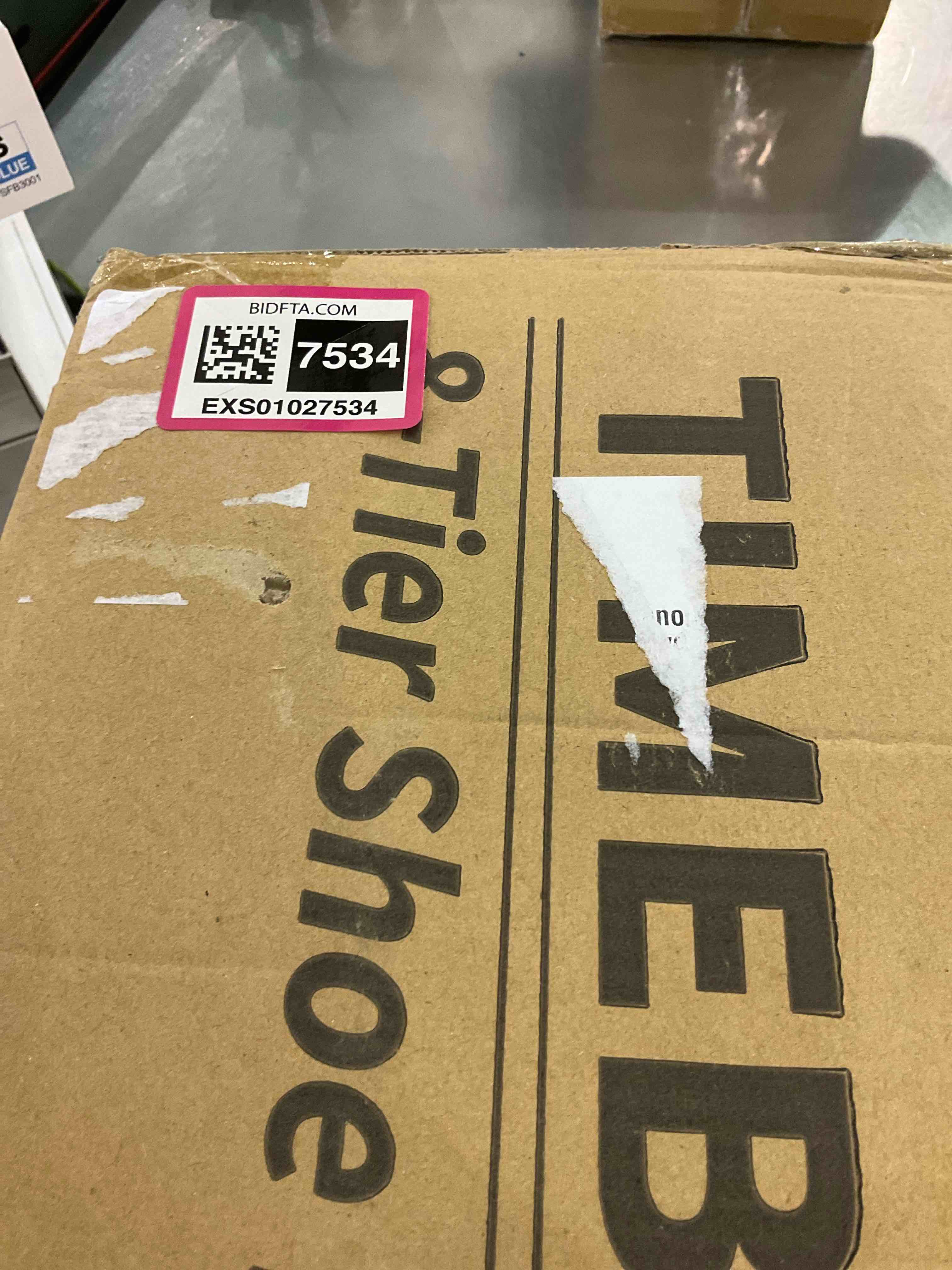 https://s3.amazonaws.com/lotting-images-prod/bidfta/EXS01027534_1707405130150.jpeg