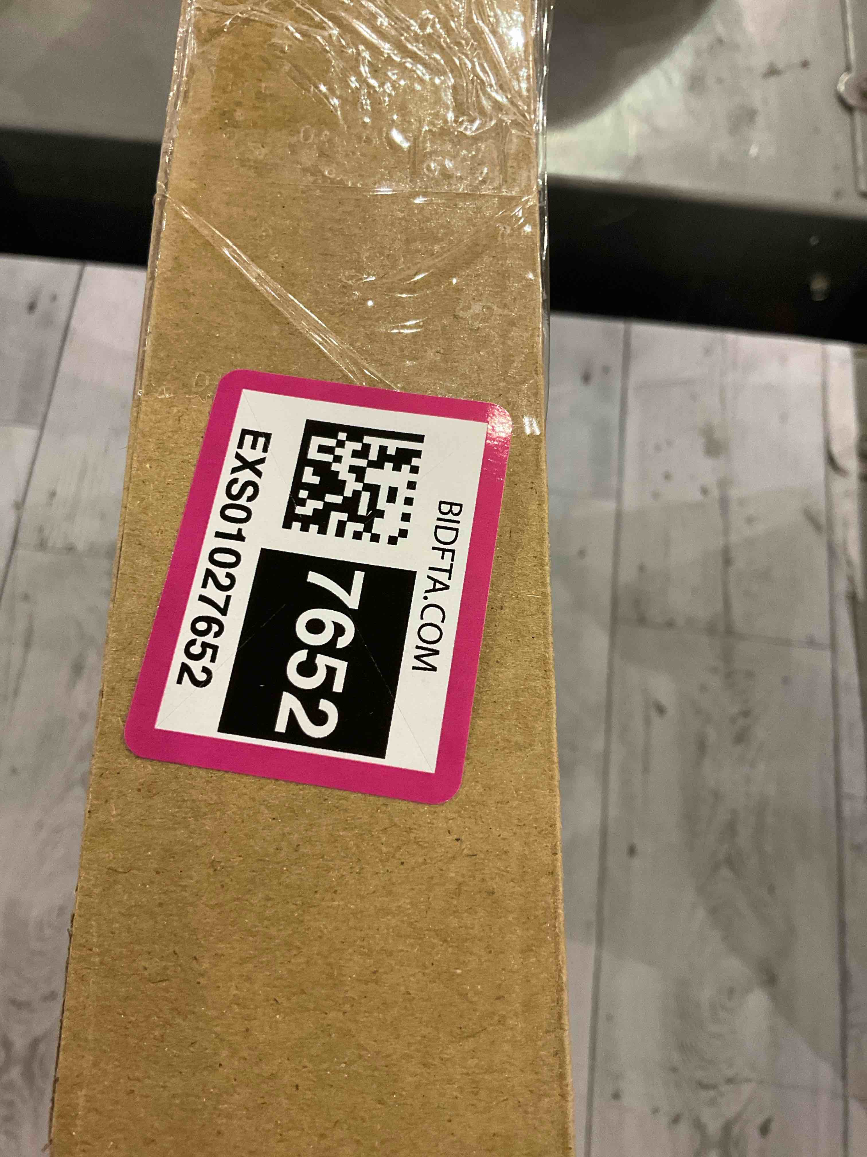 https://s3.amazonaws.com/lotting-images-prod/bidfta/EXS01027652_1707484831781.jpeg