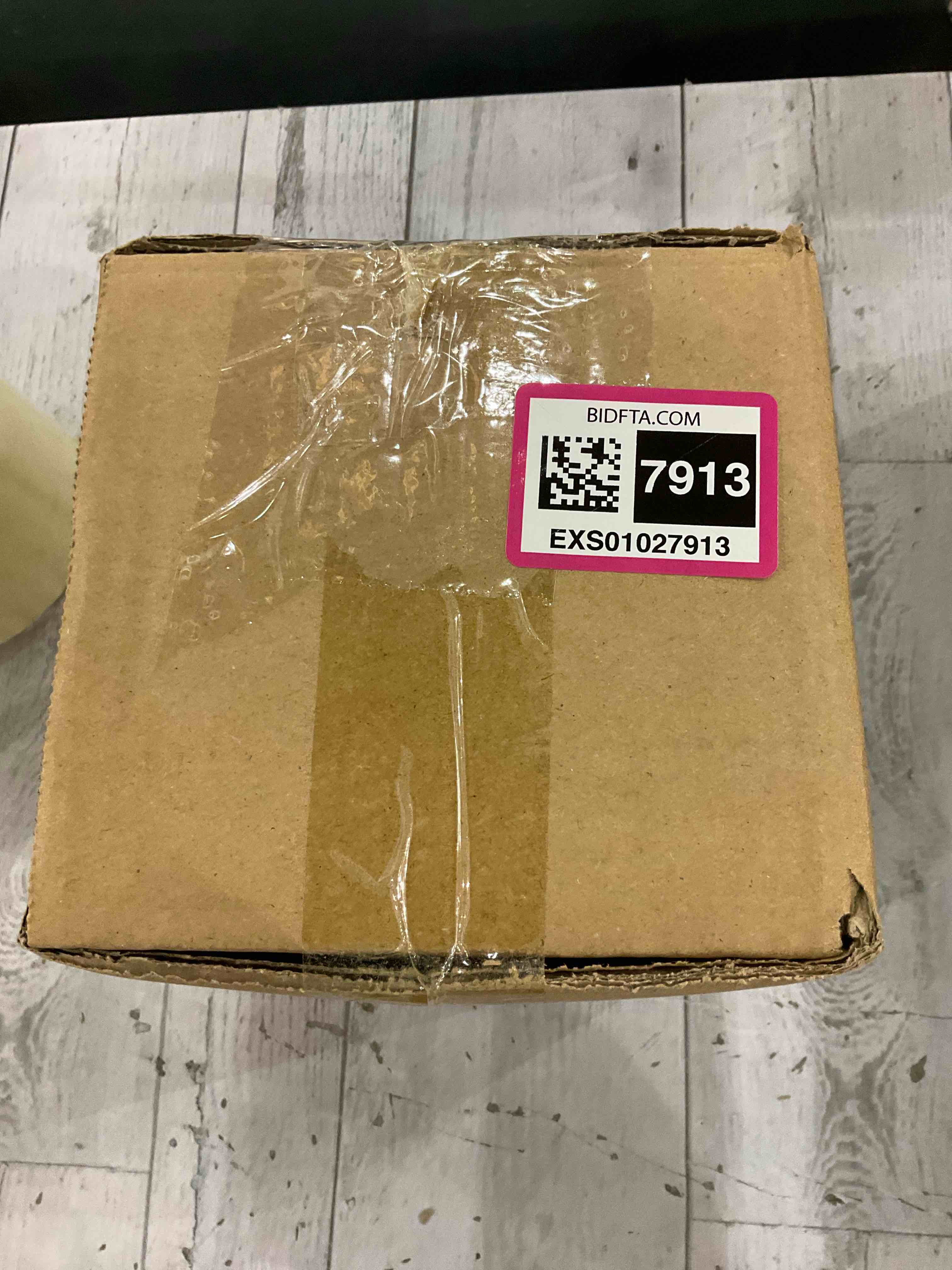 https://s3.amazonaws.com/lotting-images-prod/bidfta/EXS01027913_1707755840727.jpeg