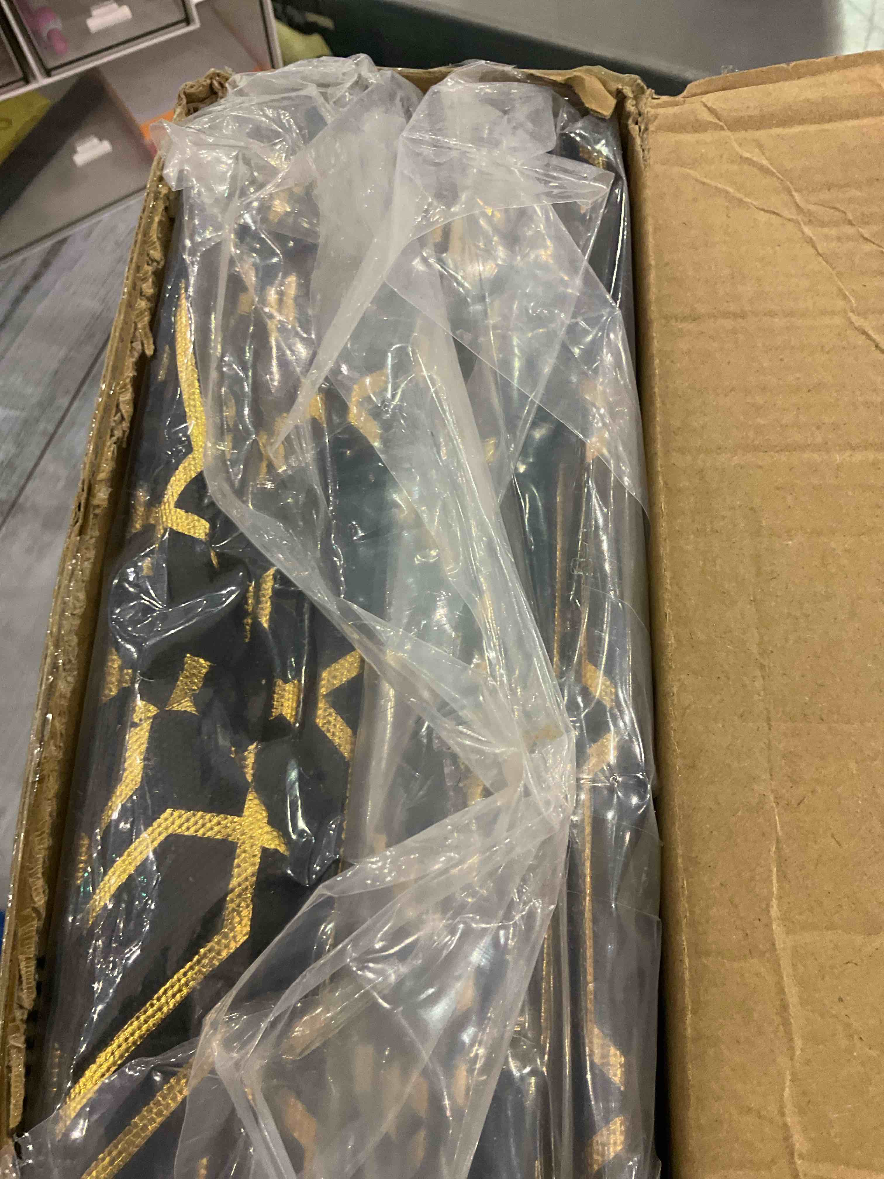https://s3.amazonaws.com/lotting-images-prod/bidfta/EXS01027918_1707759603535.jpeg