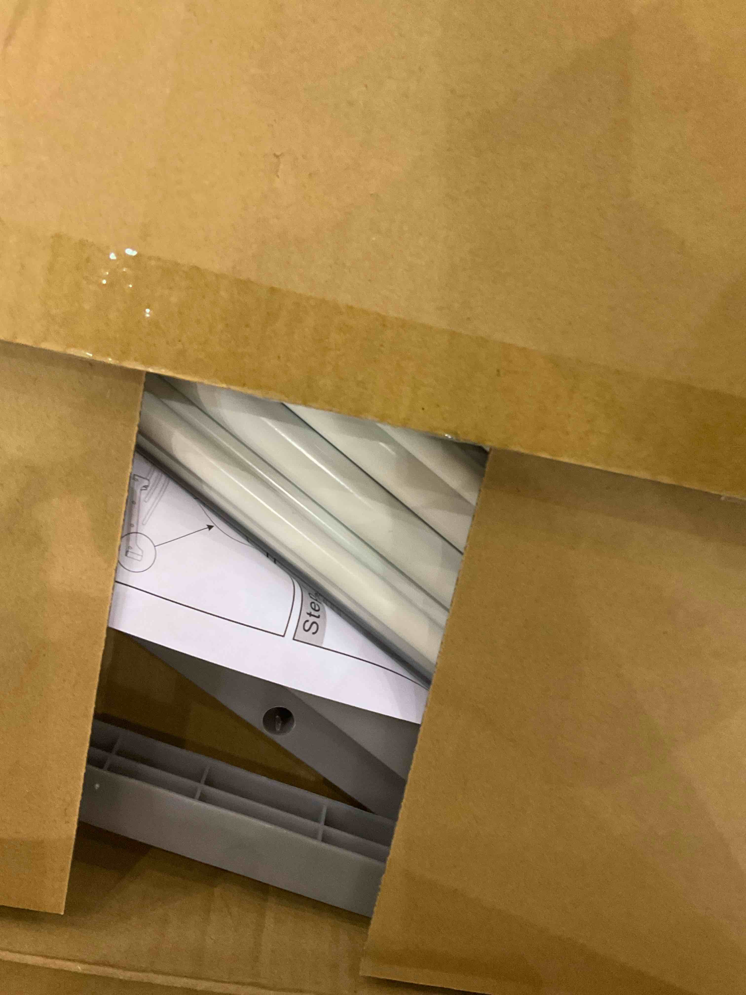 https://s3.amazonaws.com/lotting-images-prod/bidfta/EXS01048542_1707317244212.jpeg