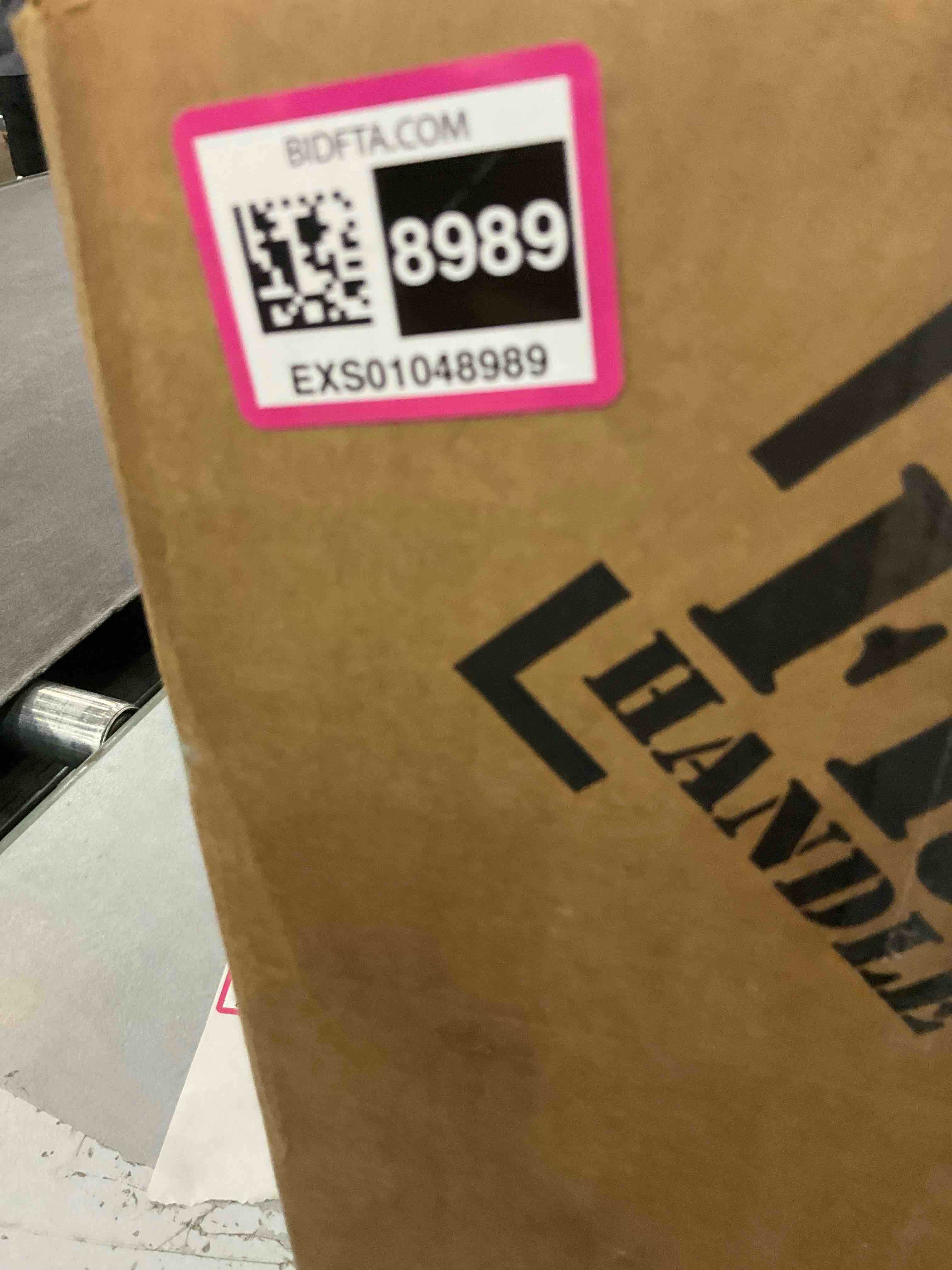 https://s3.amazonaws.com/lotting-images-prod/bidfta/EXS01048989_1708010050452.jpeg