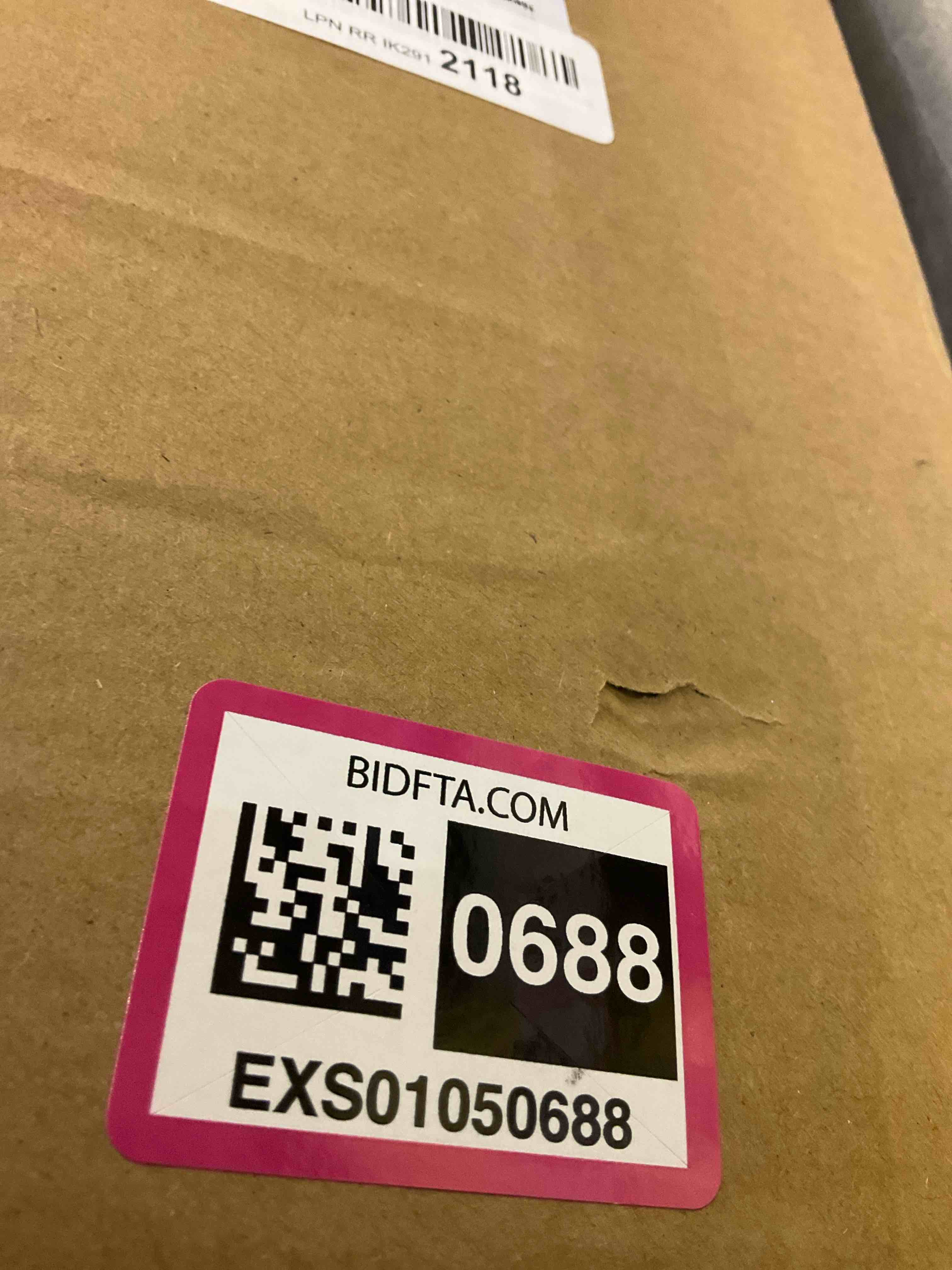 https://s3.amazonaws.com/lotting-images-prod/bidfta/EXS01050688_1706715557619.jpeg