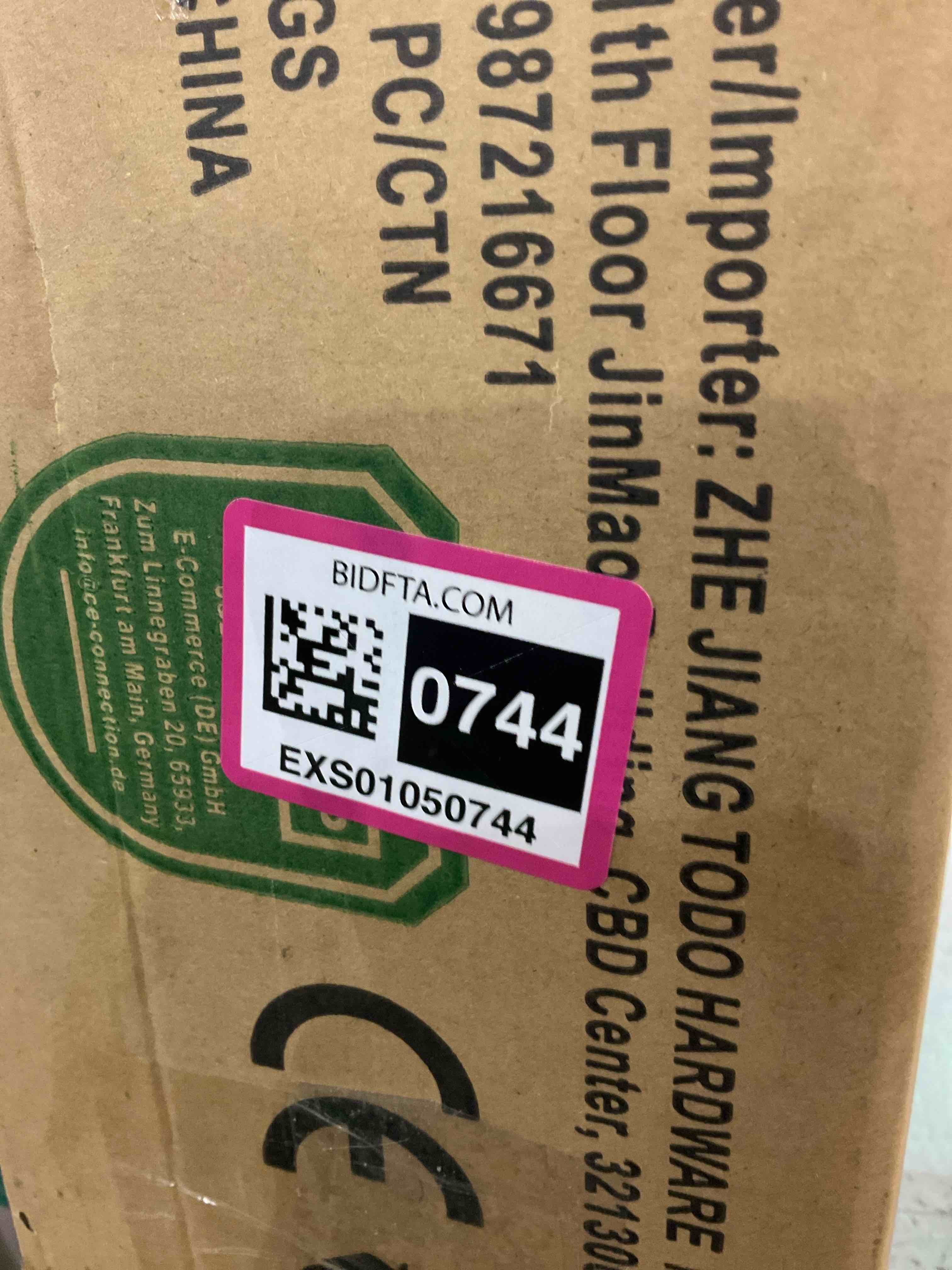 https://s3.amazonaws.com/lotting-images-prod/bidfta/EXS01050744_1706790587330.jpeg