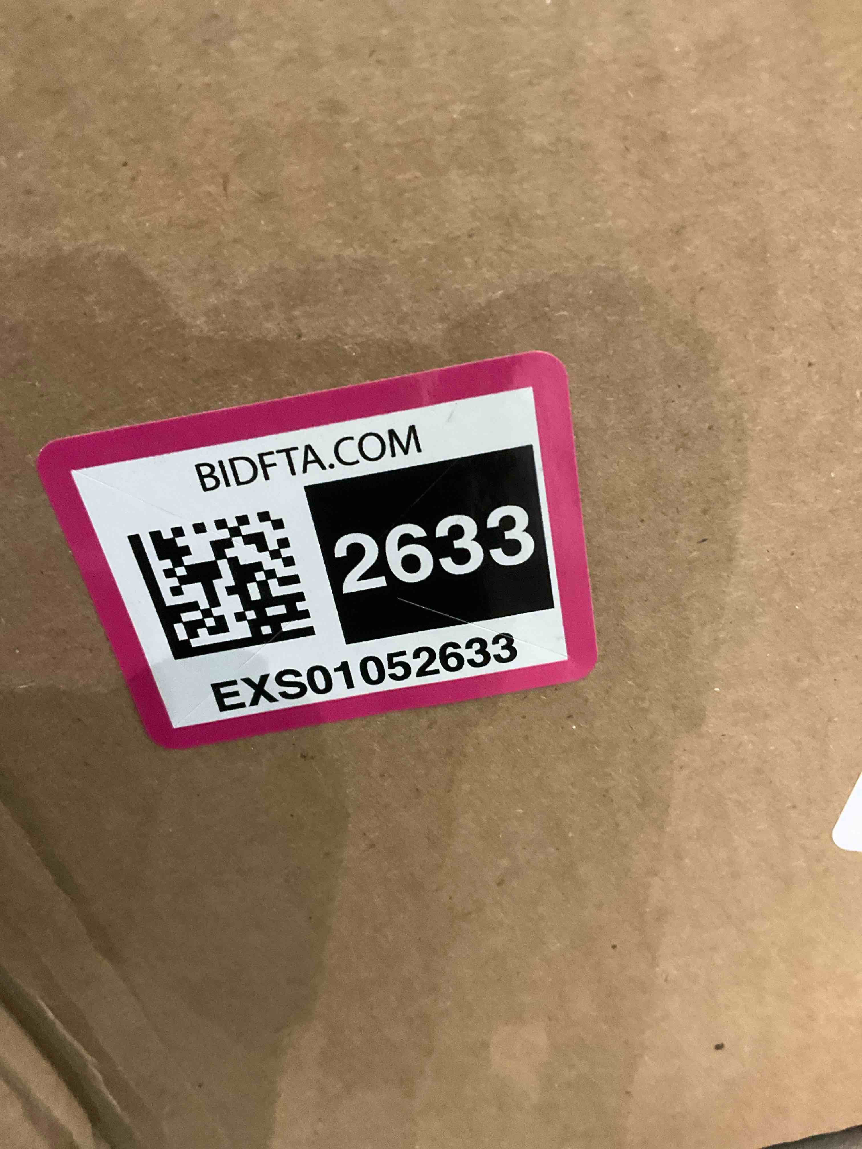 https://s3.amazonaws.com/lotting-images-prod/bidfta/EXS01052633_1704998419216.jpeg