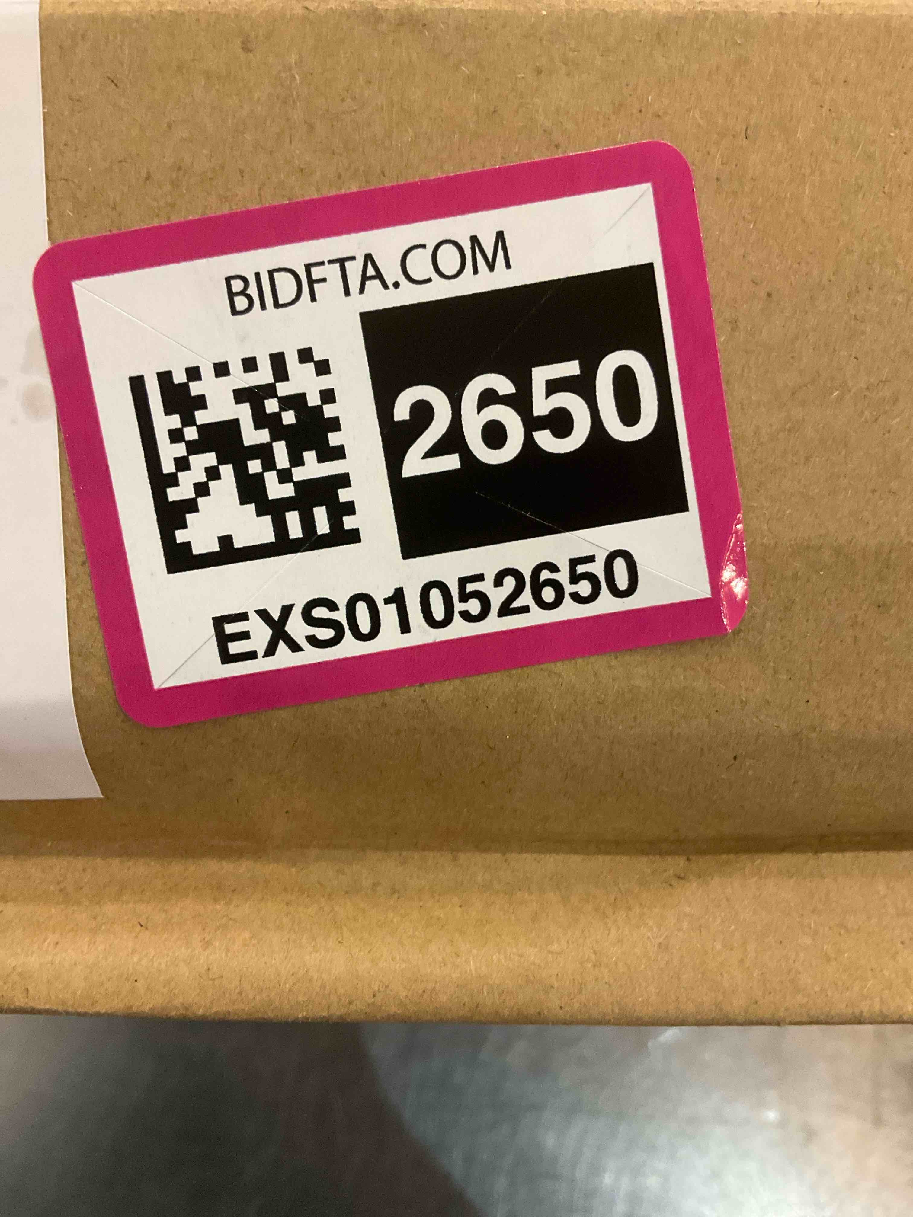 https://s3.amazonaws.com/lotting-images-prod/bidfta/EXS01052650_1705002514101.jpeg