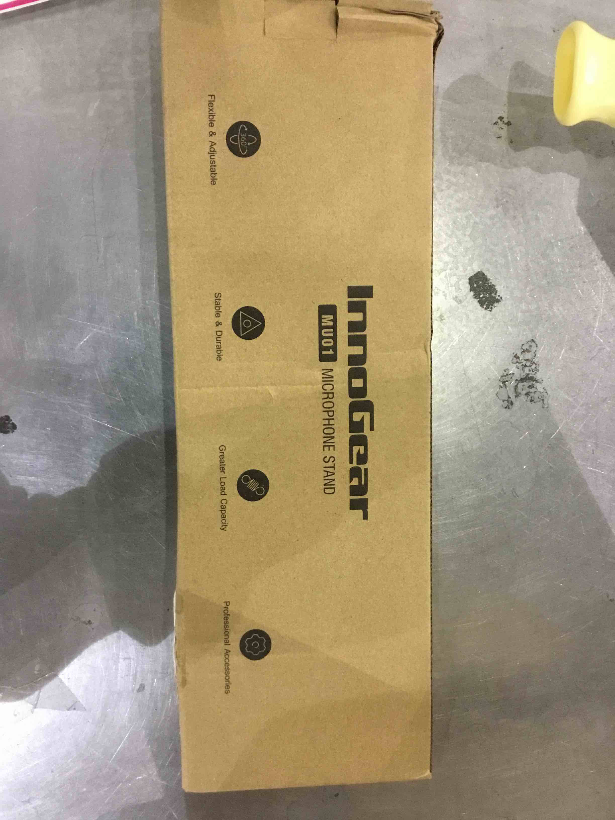 https://s3.amazonaws.com/lotting-images-prod/bidfta/EXS01052969_1706099946523.jpeg