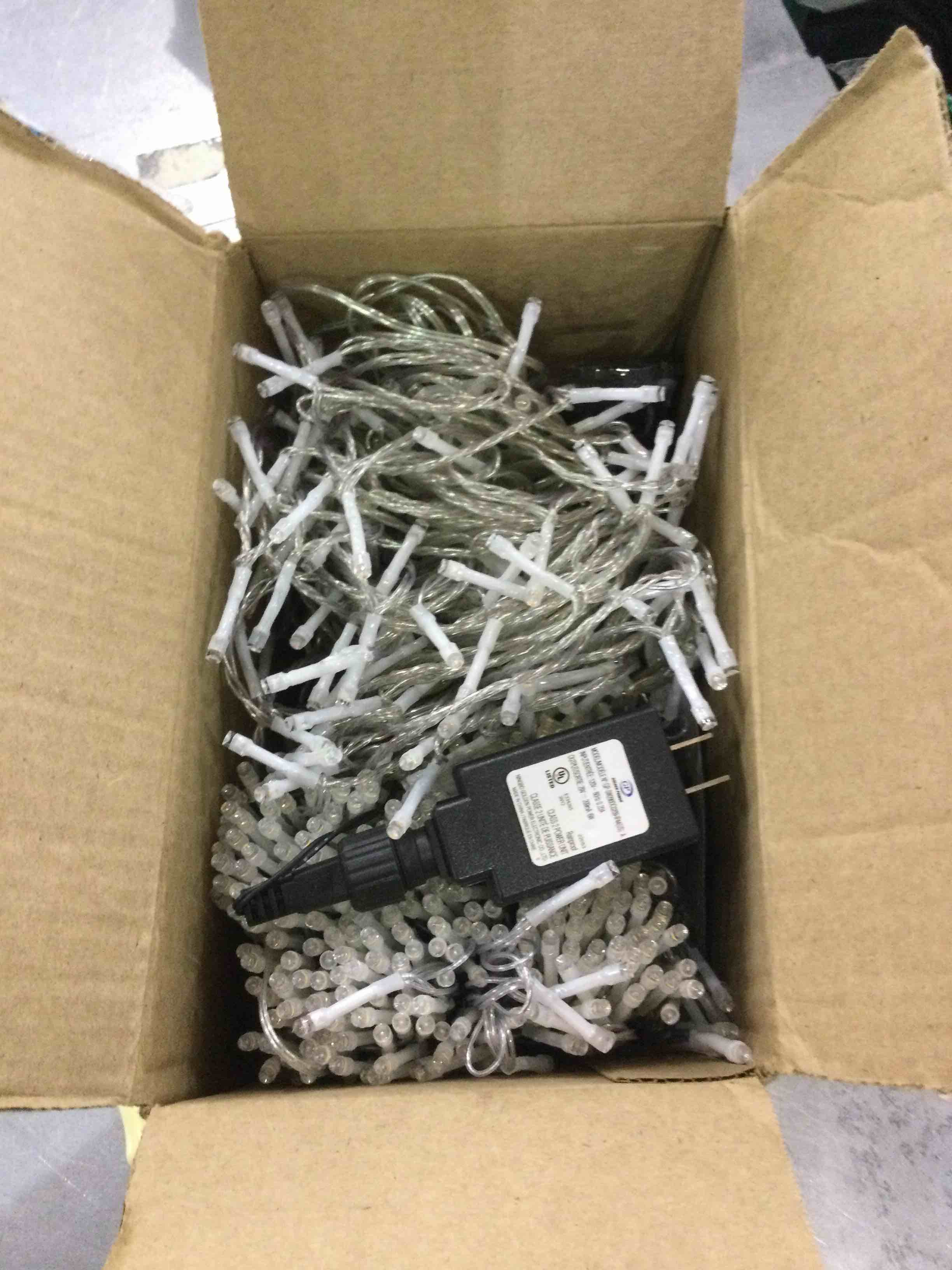 https://s3.amazonaws.com/lotting-images-prod/bidfta/EXS01053708_1704983676519.jpeg