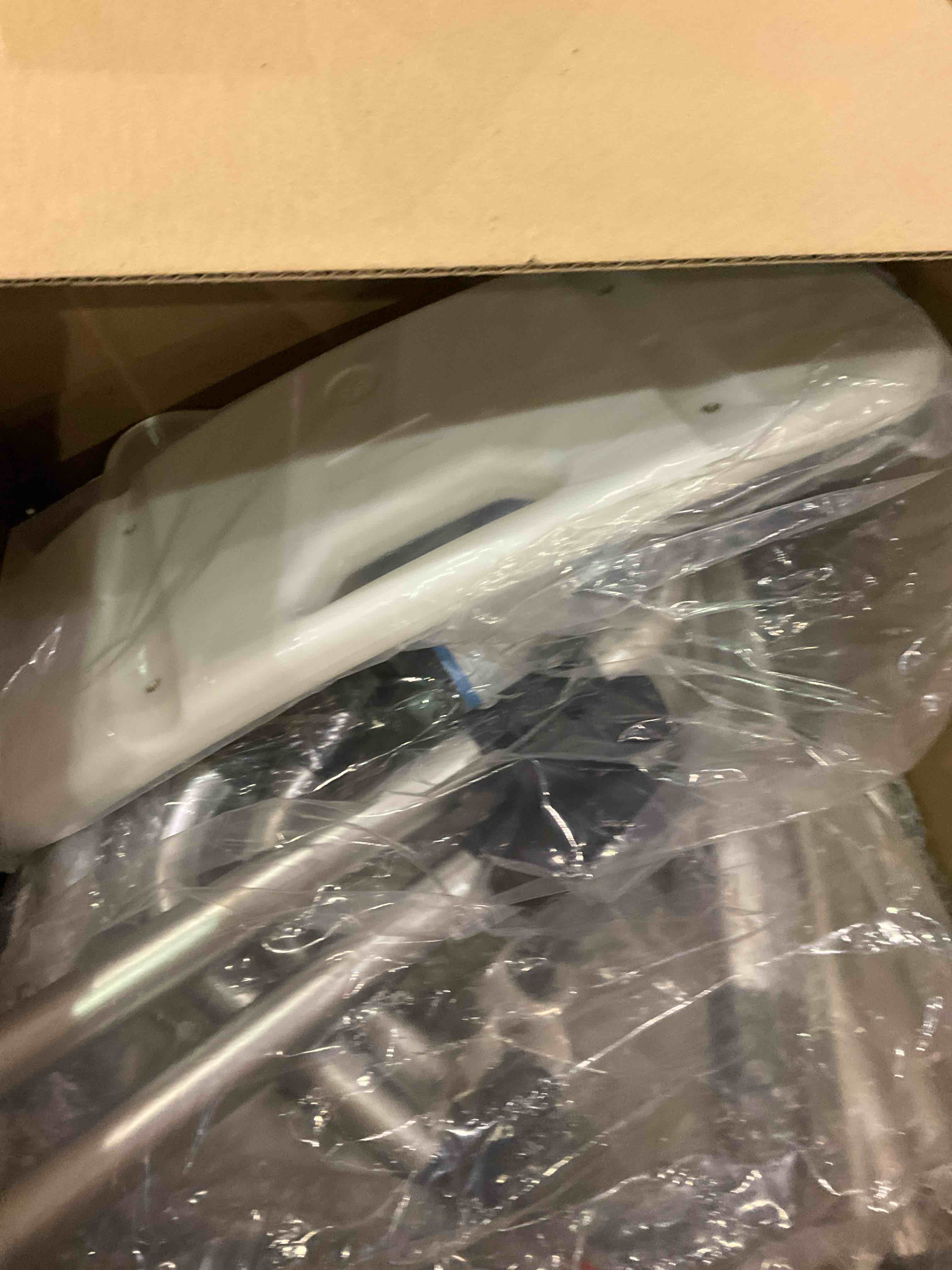 https://s3.amazonaws.com/lotting-images-prod/bidfta/EXS01054035_1704811299956.jpeg
