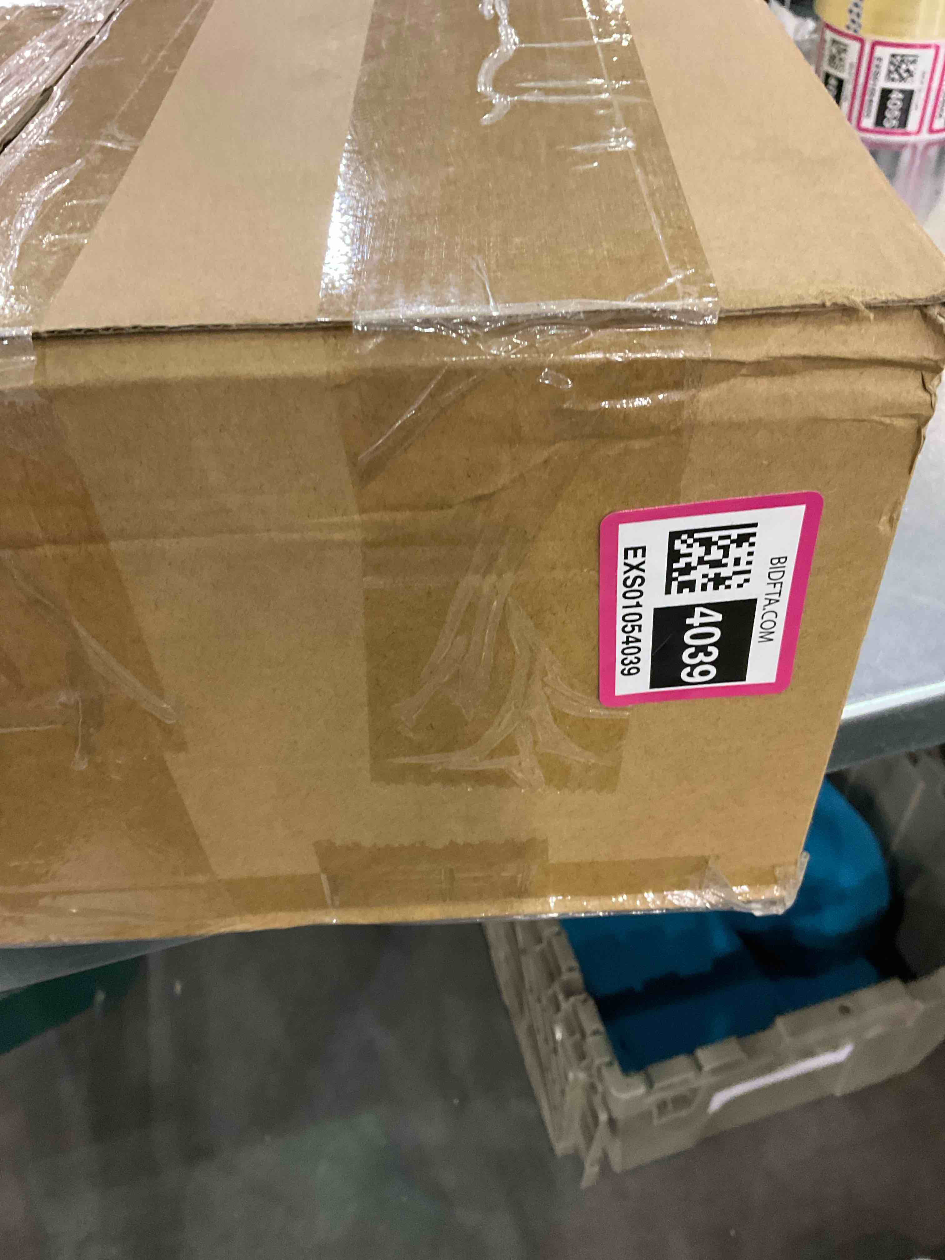https://s3.amazonaws.com/lotting-images-prod/bidfta/EXS01054039_1704812039167.jpeg