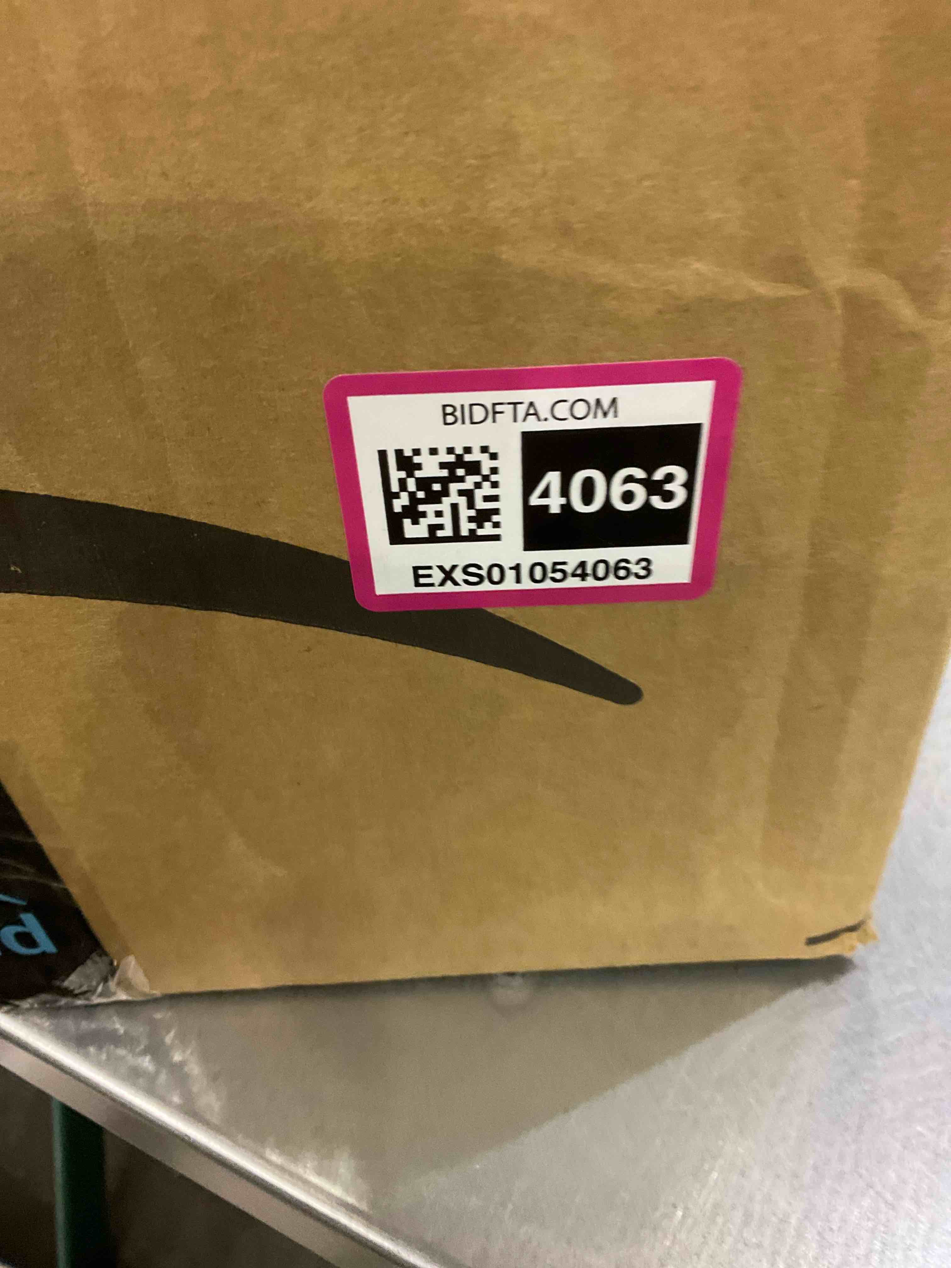 https://s3.amazonaws.com/lotting-images-prod/bidfta/EXS01054063_1704816579326.jpeg