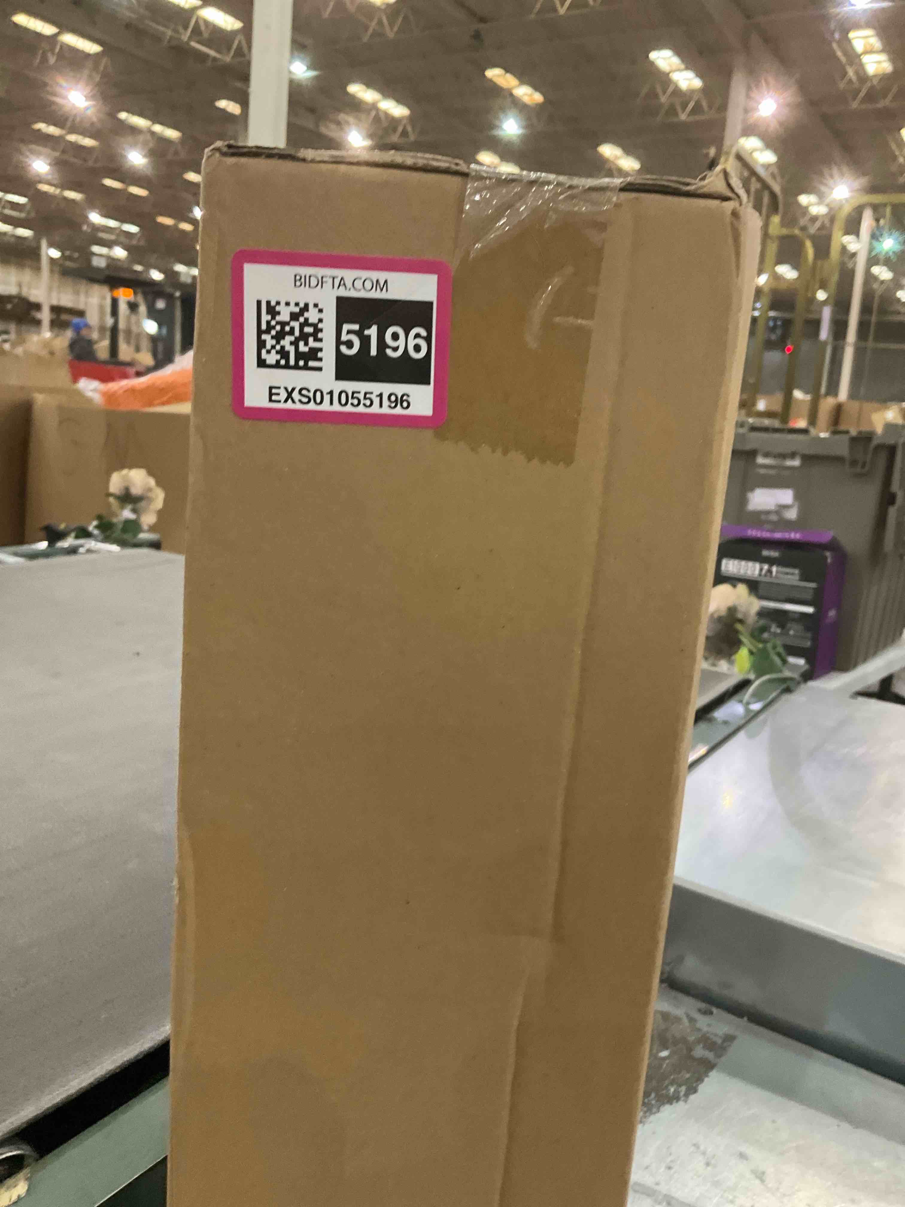 https://s3.amazonaws.com/lotting-images-prod/bidfta/EXS01055196_1705938900251.jpeg