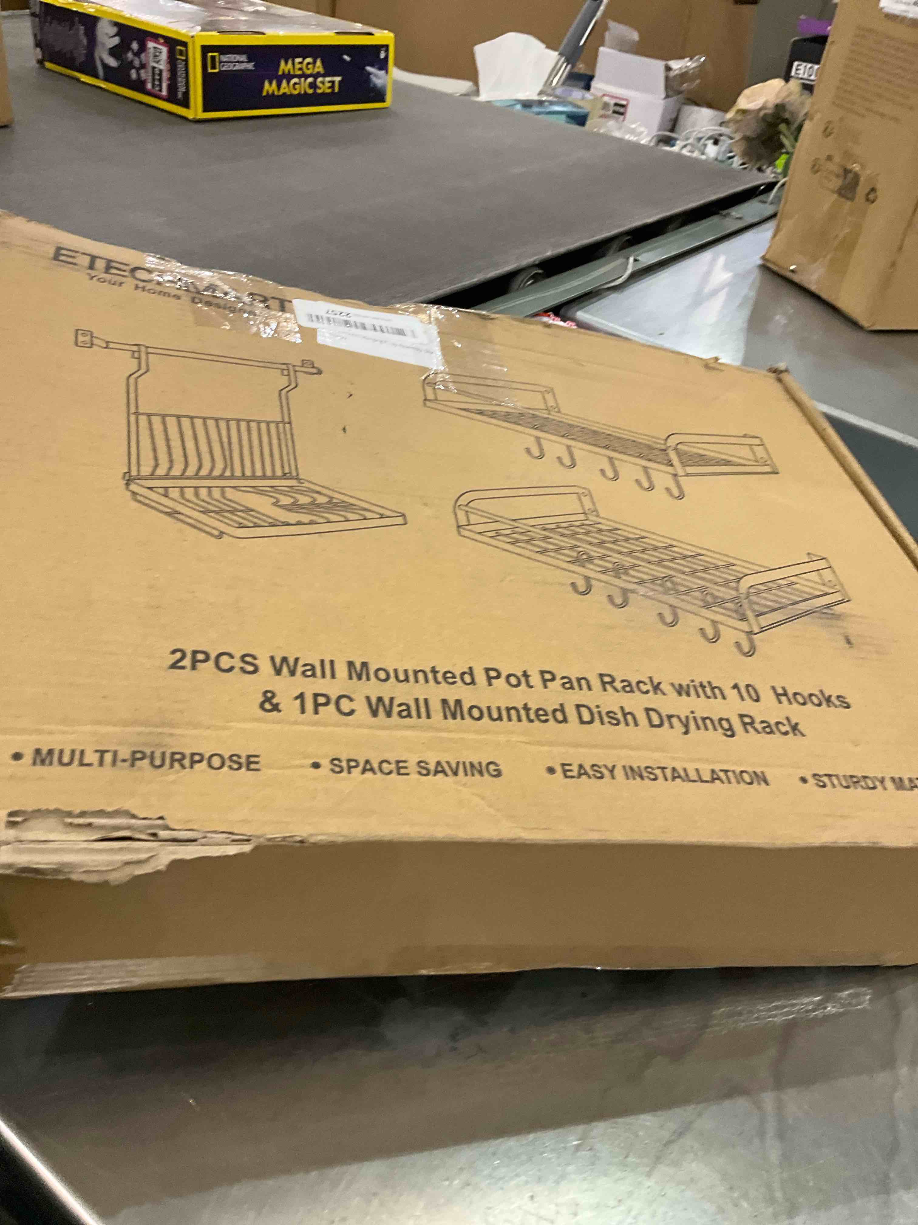 https://s3.amazonaws.com/lotting-images-prod/bidfta/EXS01055204_1705940065114.jpeg