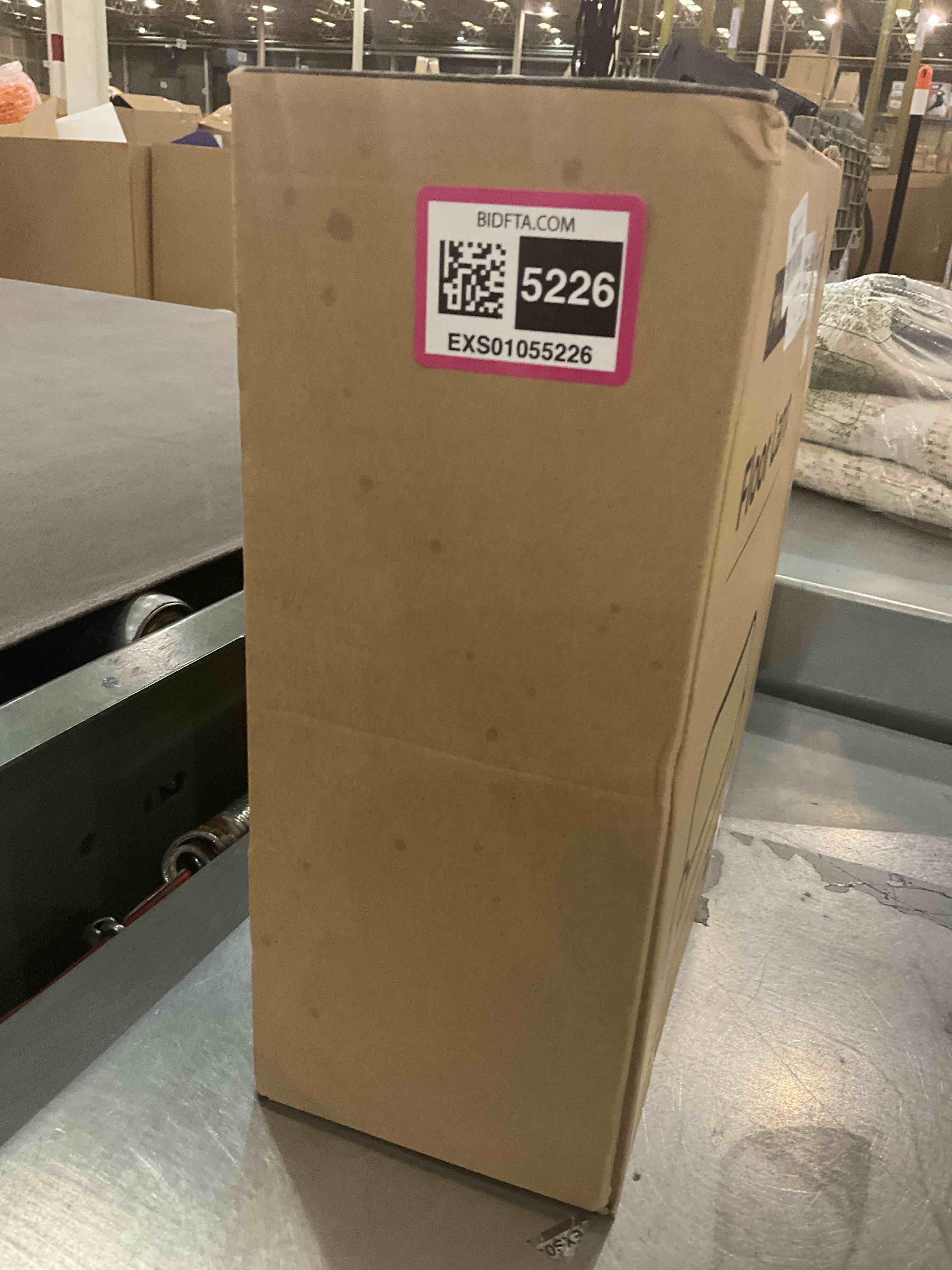https://s3.amazonaws.com/lotting-images-prod/bidfta/EXS01055226_1705954763508.jpeg