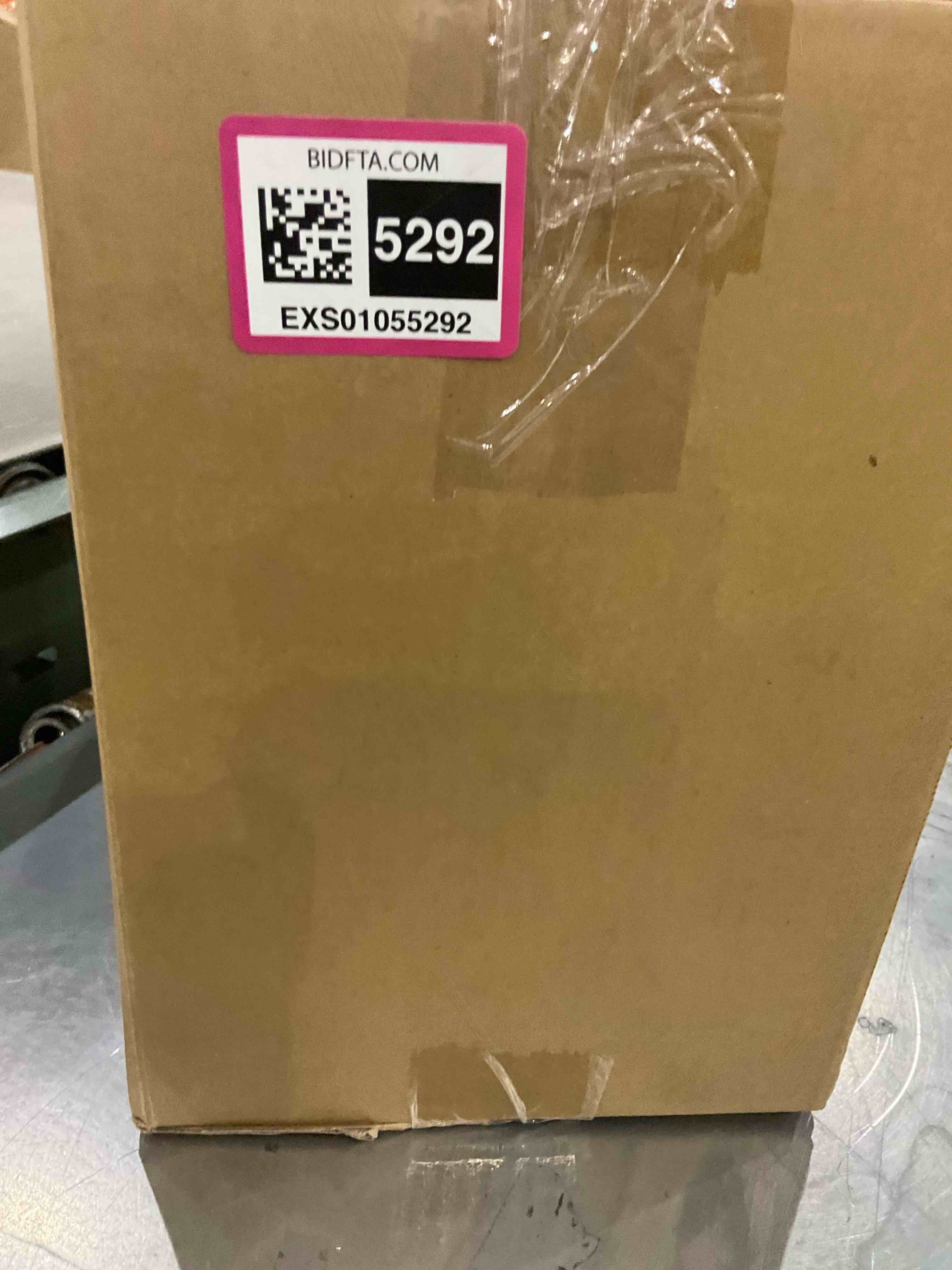 https://s3.amazonaws.com/lotting-images-prod/bidfta/EXS01055292_1706014014206.jpeg