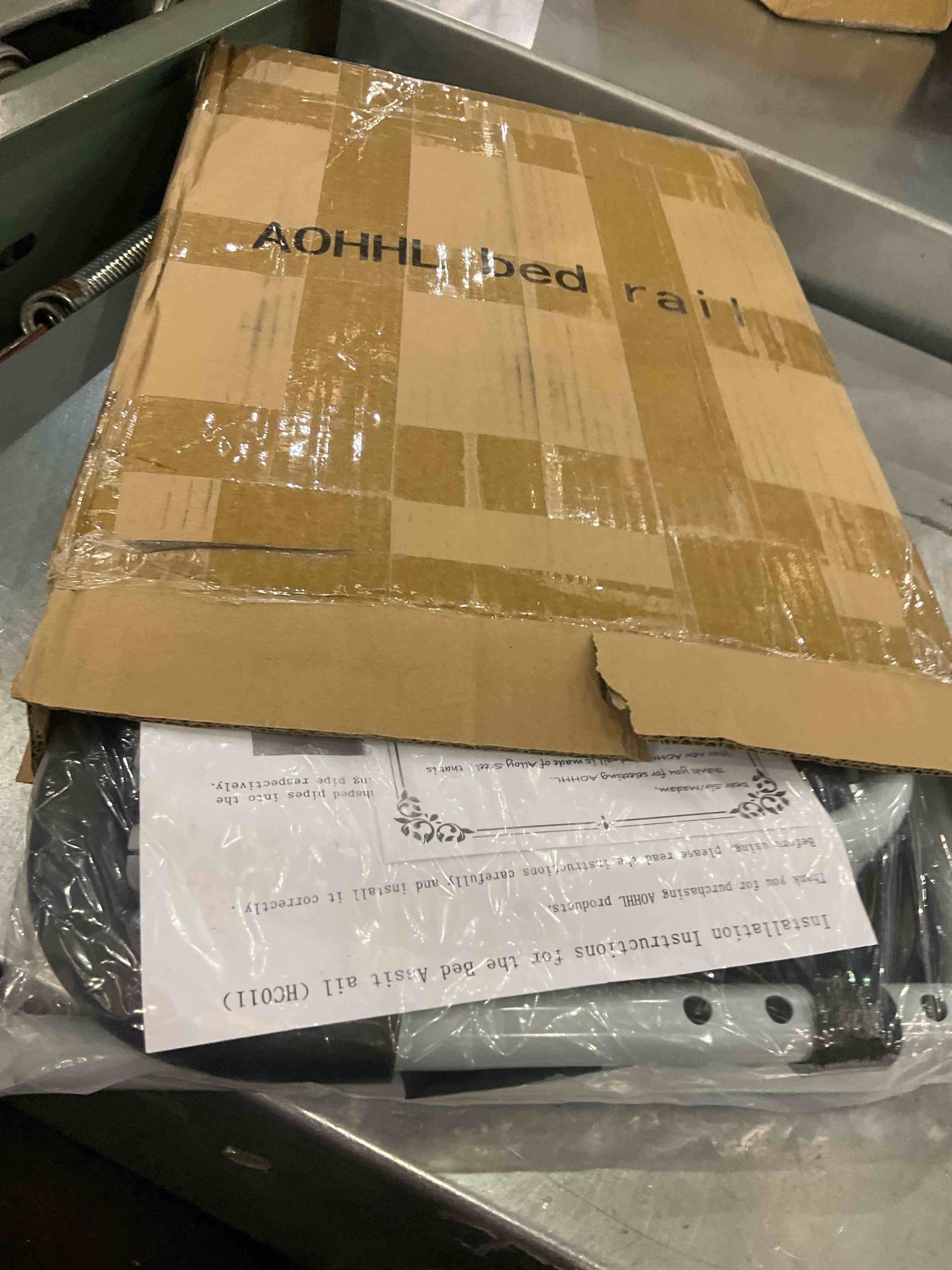 https://s3.amazonaws.com/lotting-images-prod/bidfta/EXS01055393_1706028641396.jpeg