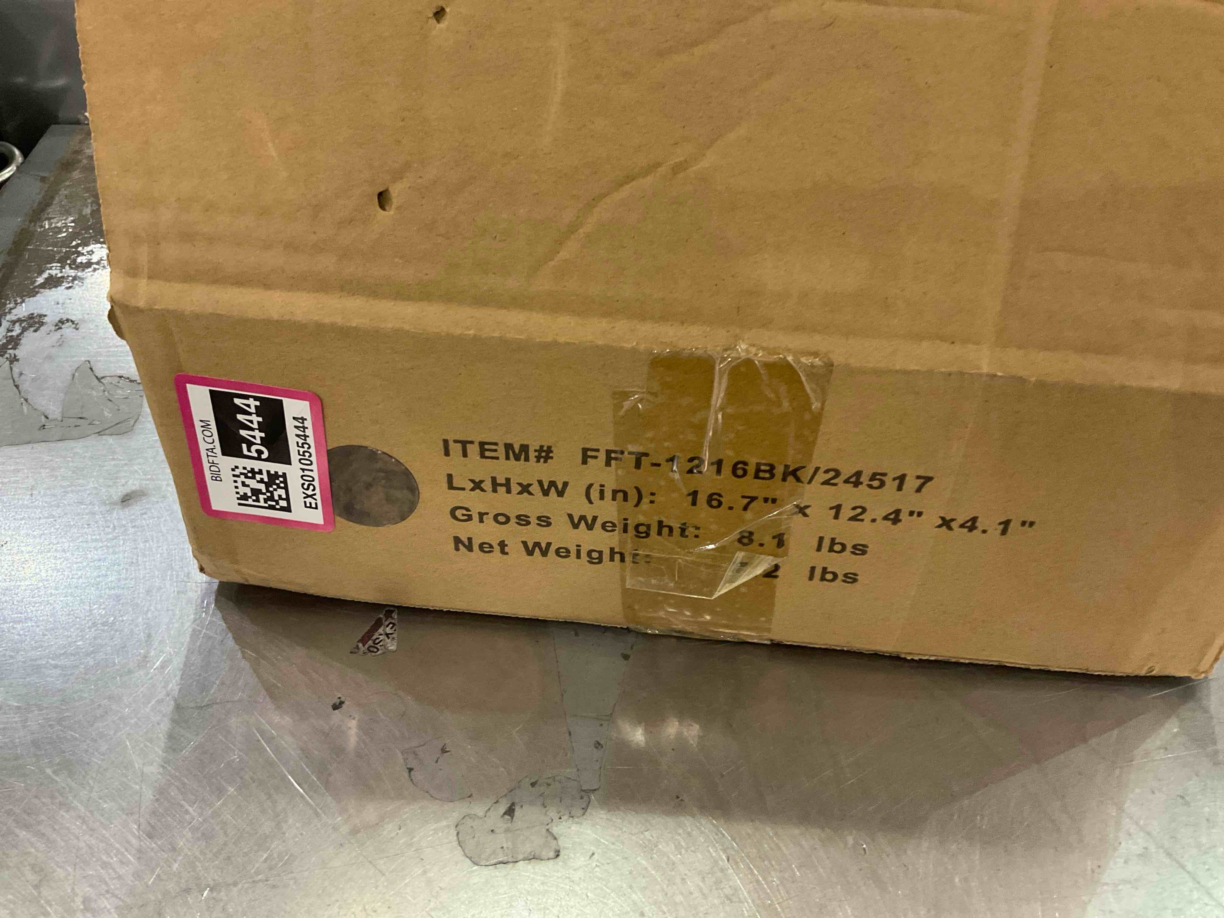 https://s3.amazonaws.com/lotting-images-prod/bidfta/EXS01055444_1706041113178.jpeg