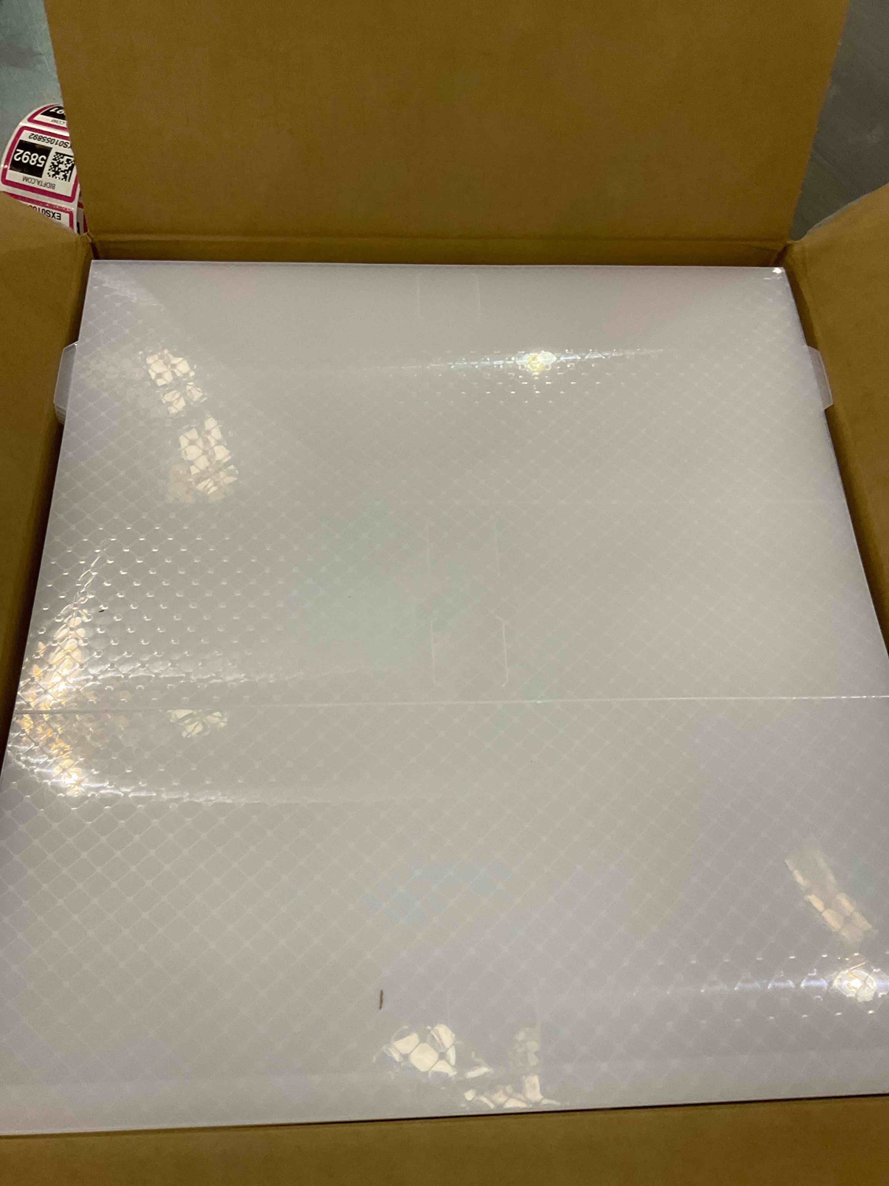 https://s3.amazonaws.com/lotting-images-prod/bidfta/EXS01055867_1706028815202.jpeg