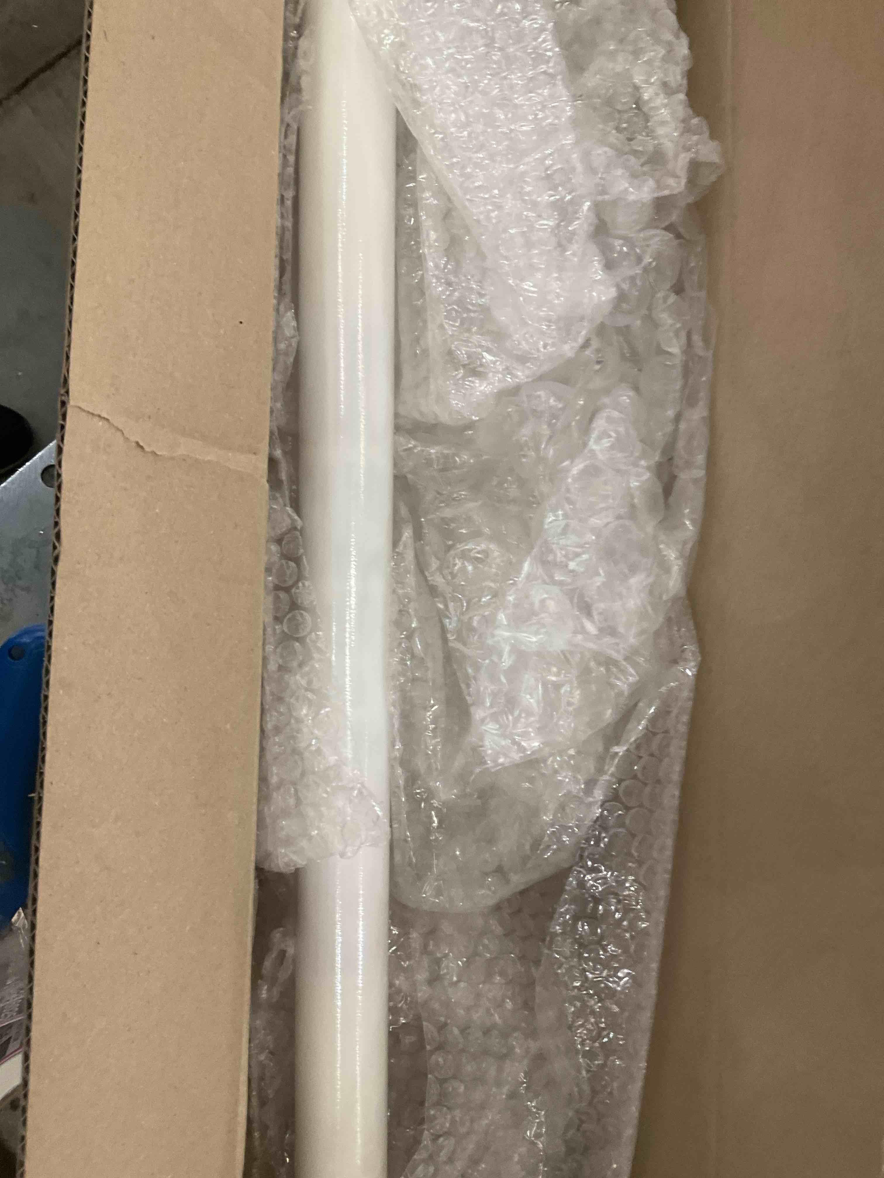 https://s3.amazonaws.com/lotting-images-prod/bidfta/EXS01056003_1704828760136.jpeg