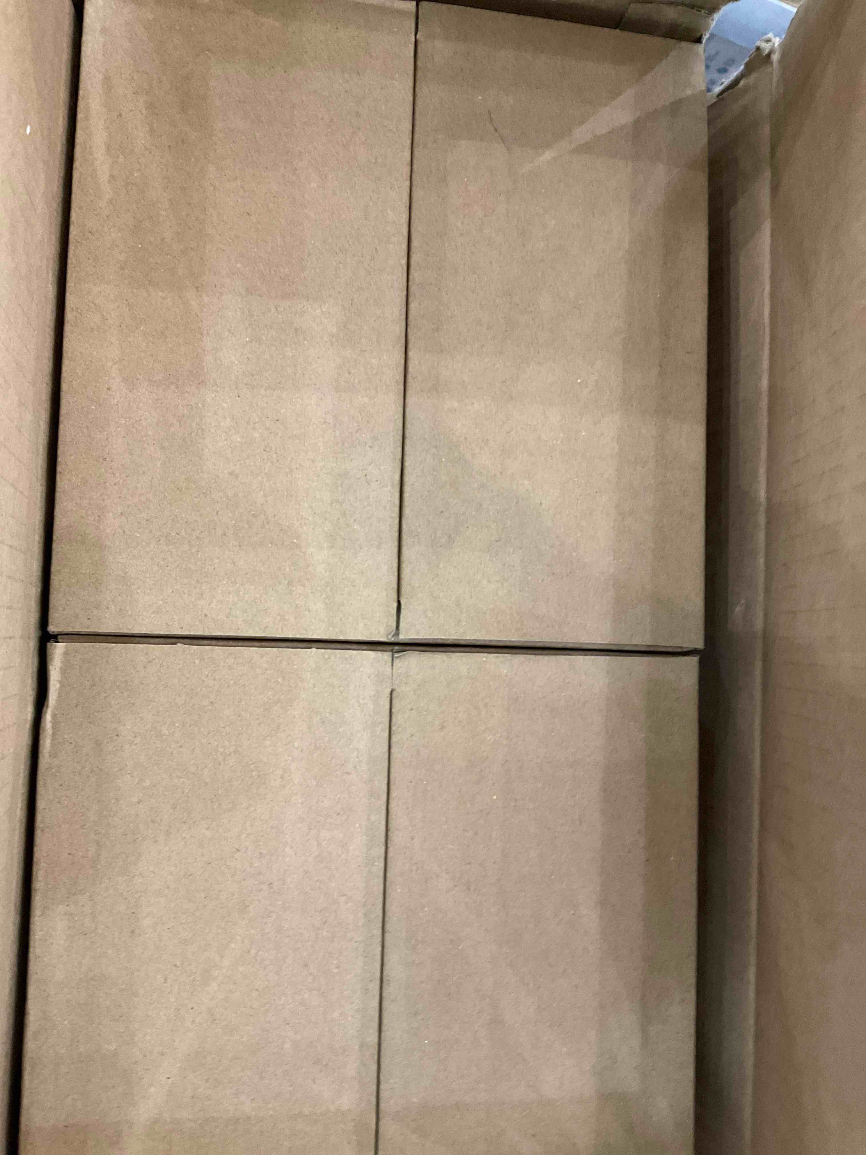 https://s3.amazonaws.com/lotting-images-prod/bidfta/EXS01056161_1704912904971.jpeg
