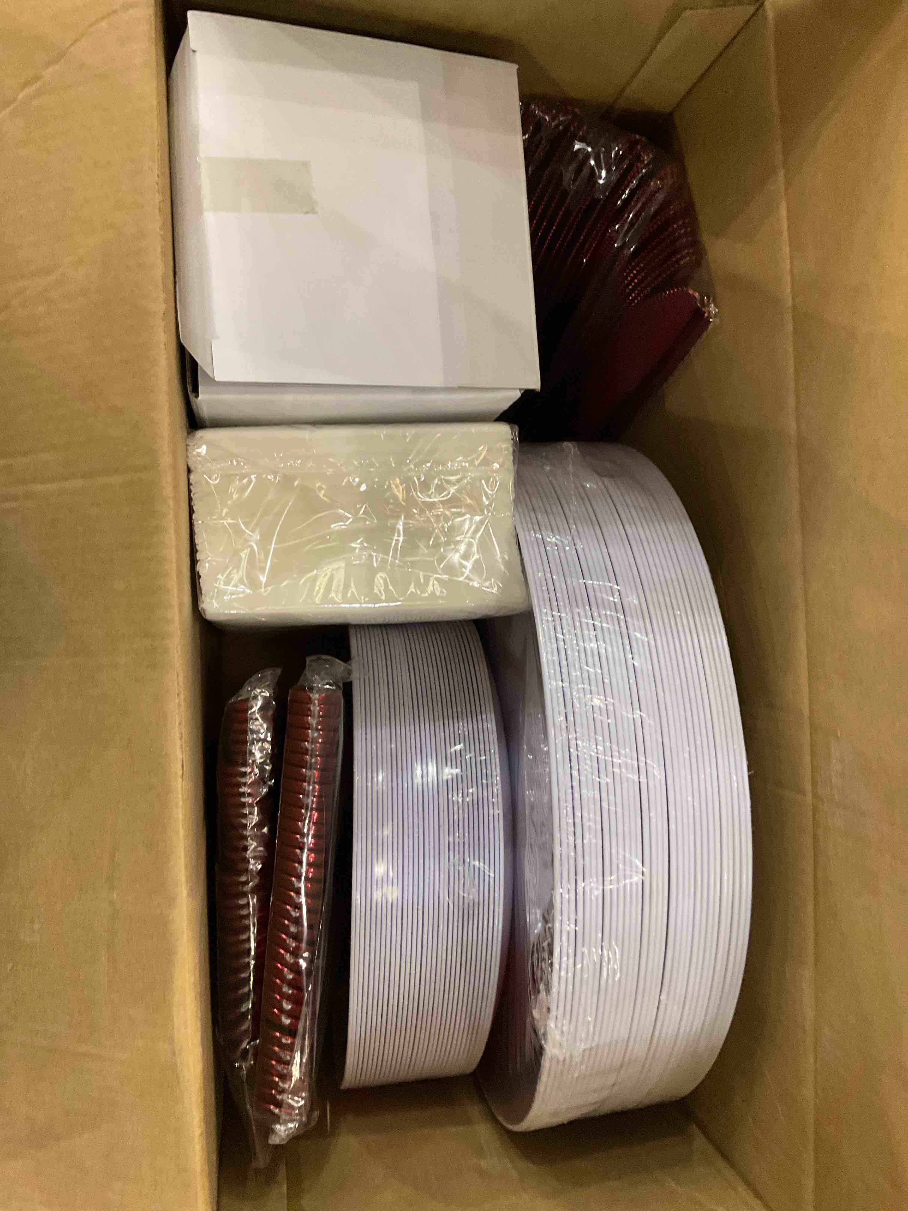 https://s3.amazonaws.com/lotting-images-prod/bidfta/EXS01056235_1704983365623.jpeg
