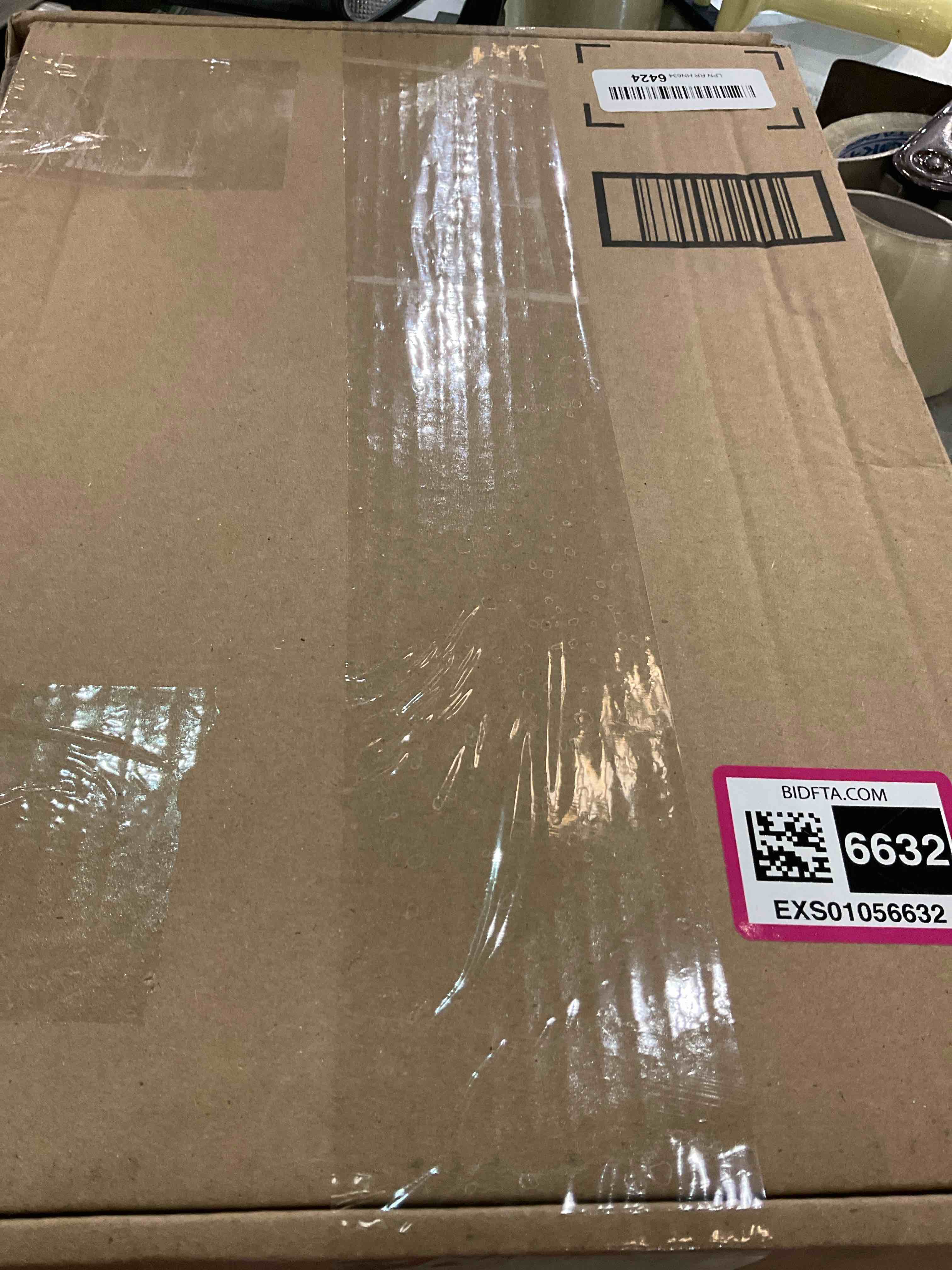 https://s3.amazonaws.com/lotting-images-prod/bidfta/EXS01056632_1704914828655.jpeg