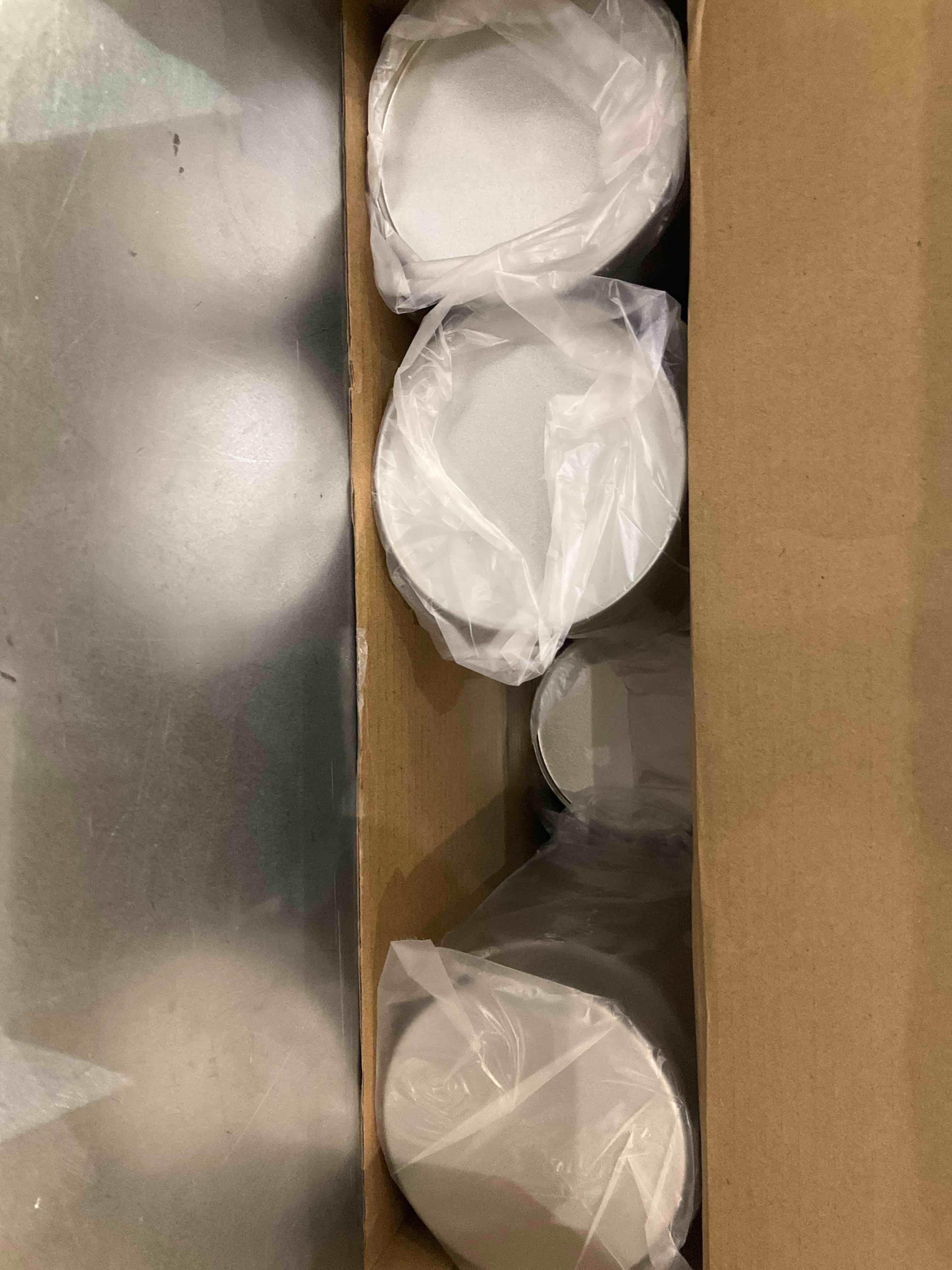 https://s3.amazonaws.com/lotting-images-prod/bidfta/EXS01056741_1704995697500.jpeg