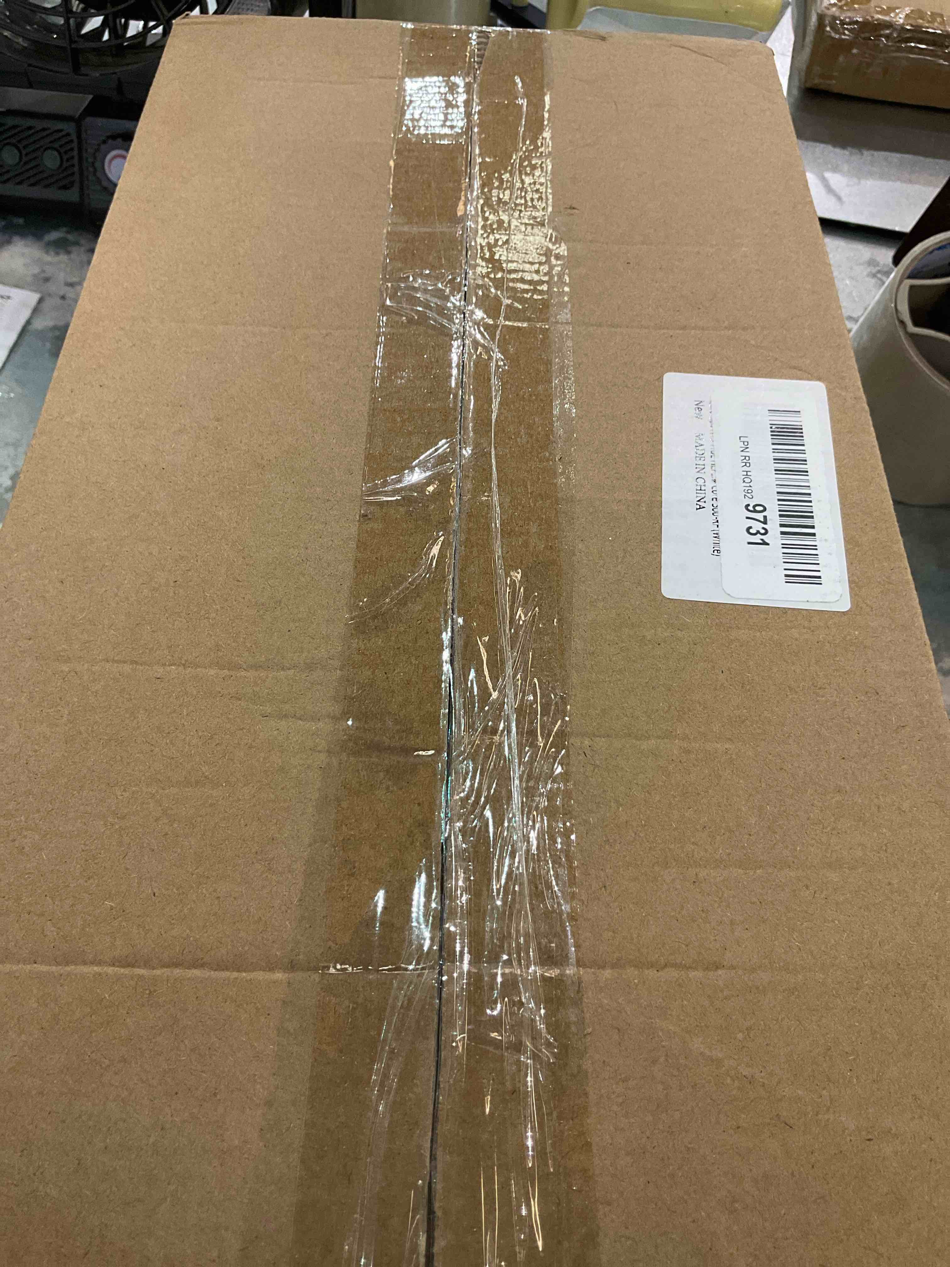https://s3.amazonaws.com/lotting-images-prod/bidfta/EXS01056757_1704997726958.jpeg