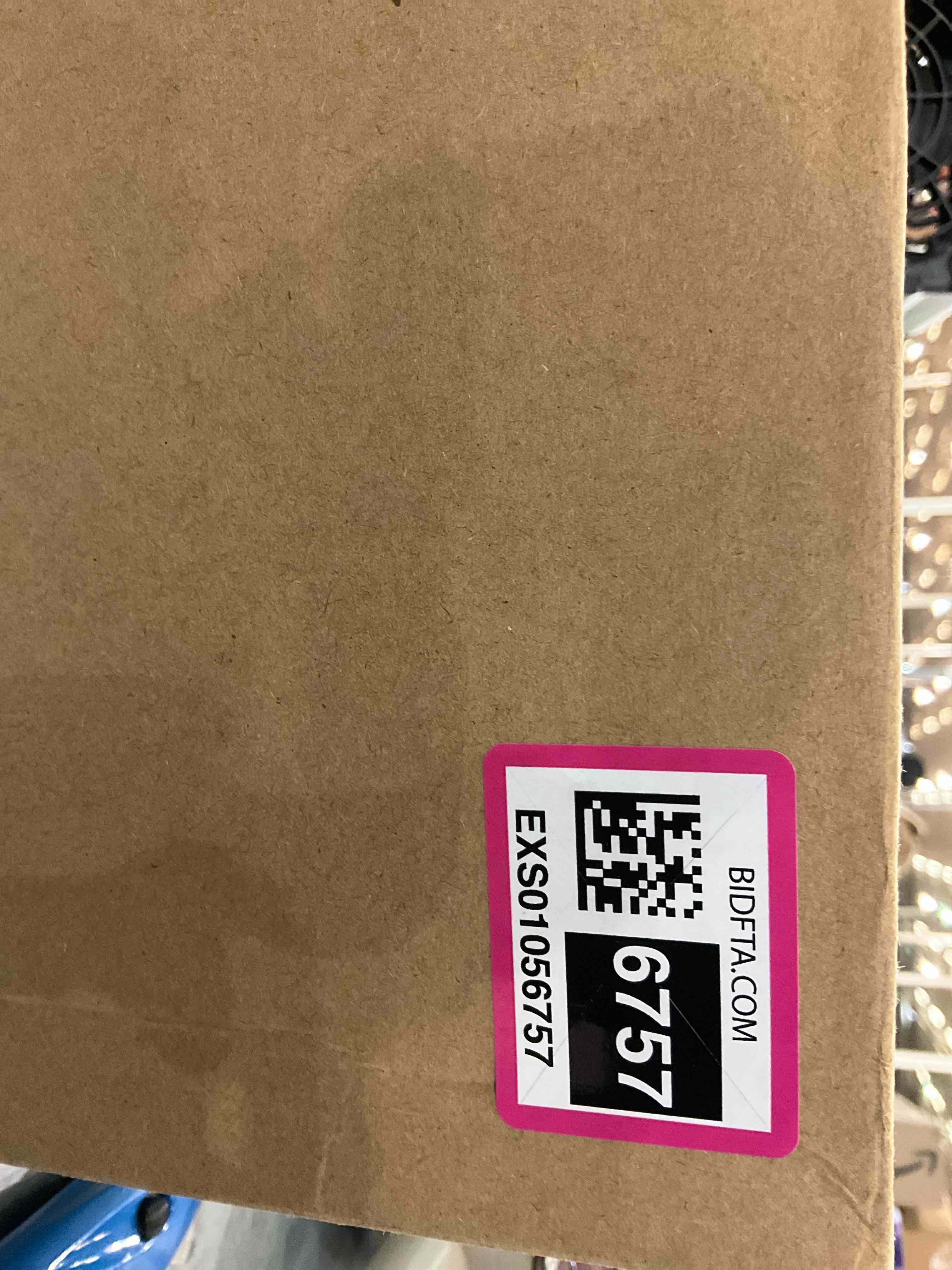 https://s3.amazonaws.com/lotting-images-prod/bidfta/EXS01056757_1704997821204.jpeg