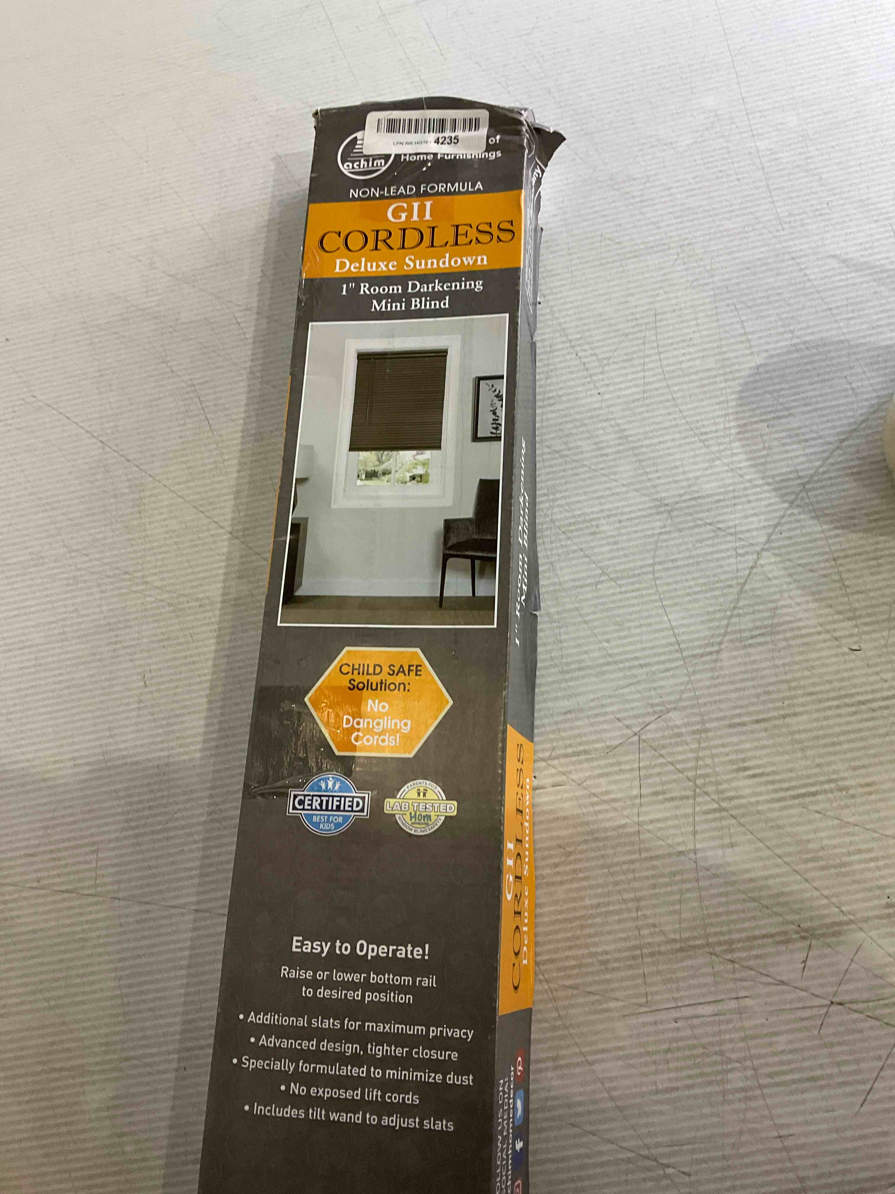 https://s3.amazonaws.com/lotting-images-prod/bidfta/EXS01056851_1706618544477.jpeg