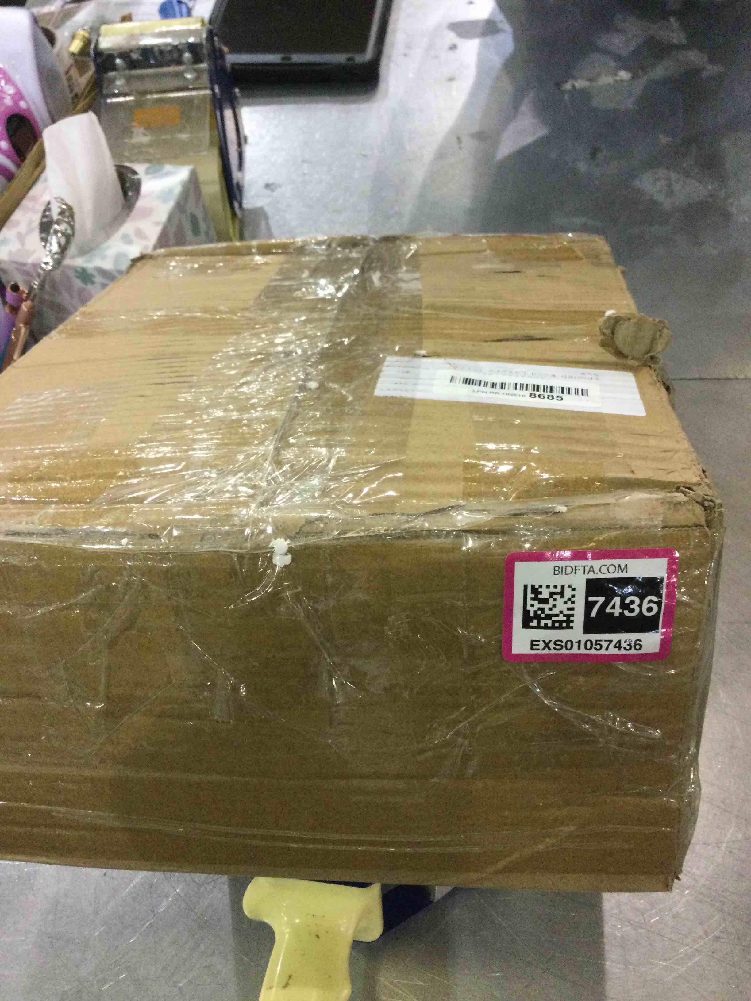 https://s3.amazonaws.com/lotting-images-prod/bidfta/EXS01057436_1706033235273.jpeg