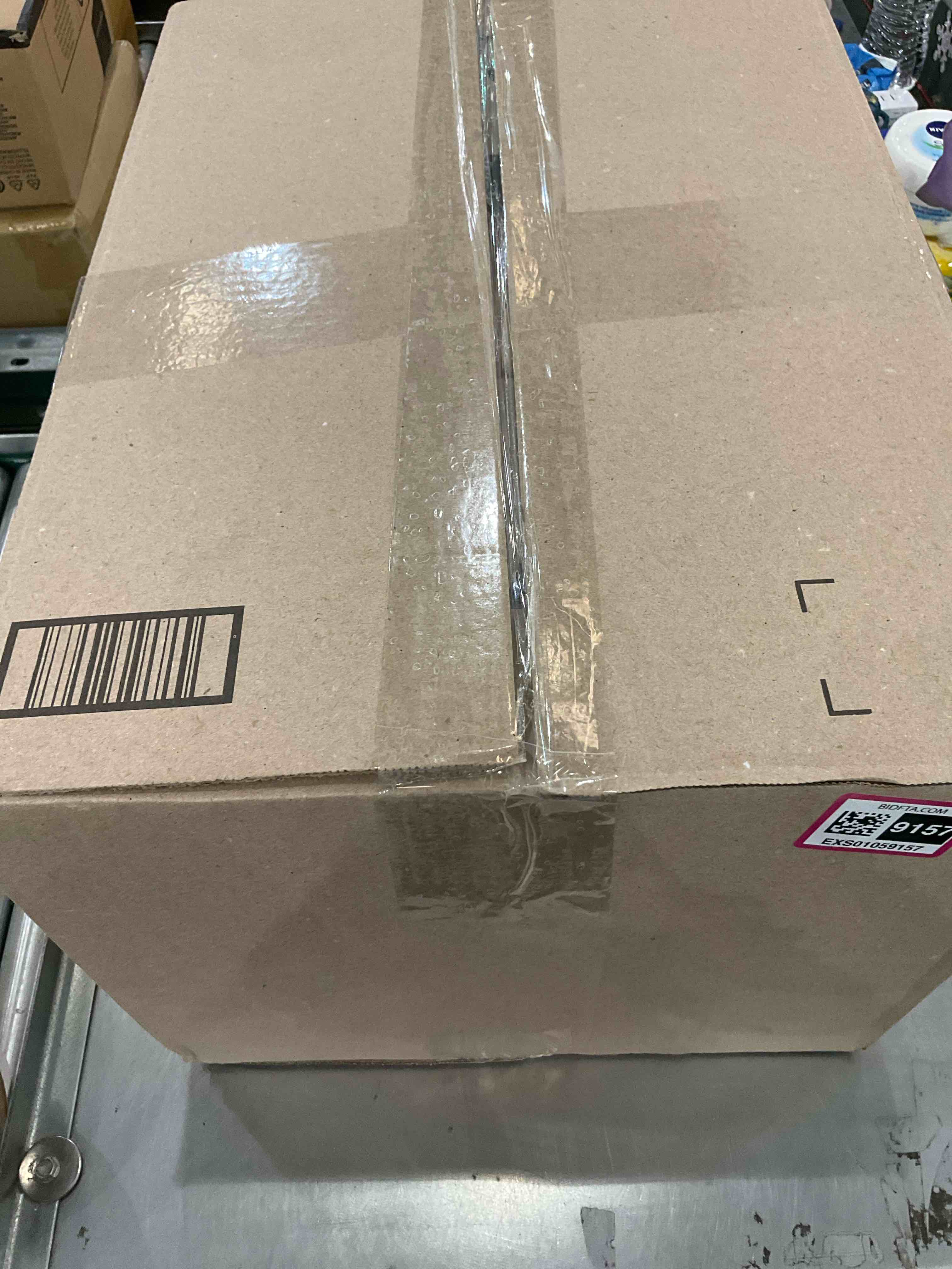 https://s3.amazonaws.com/lotting-images-prod/bidfta/EXS01059157_1704911207831.jpeg