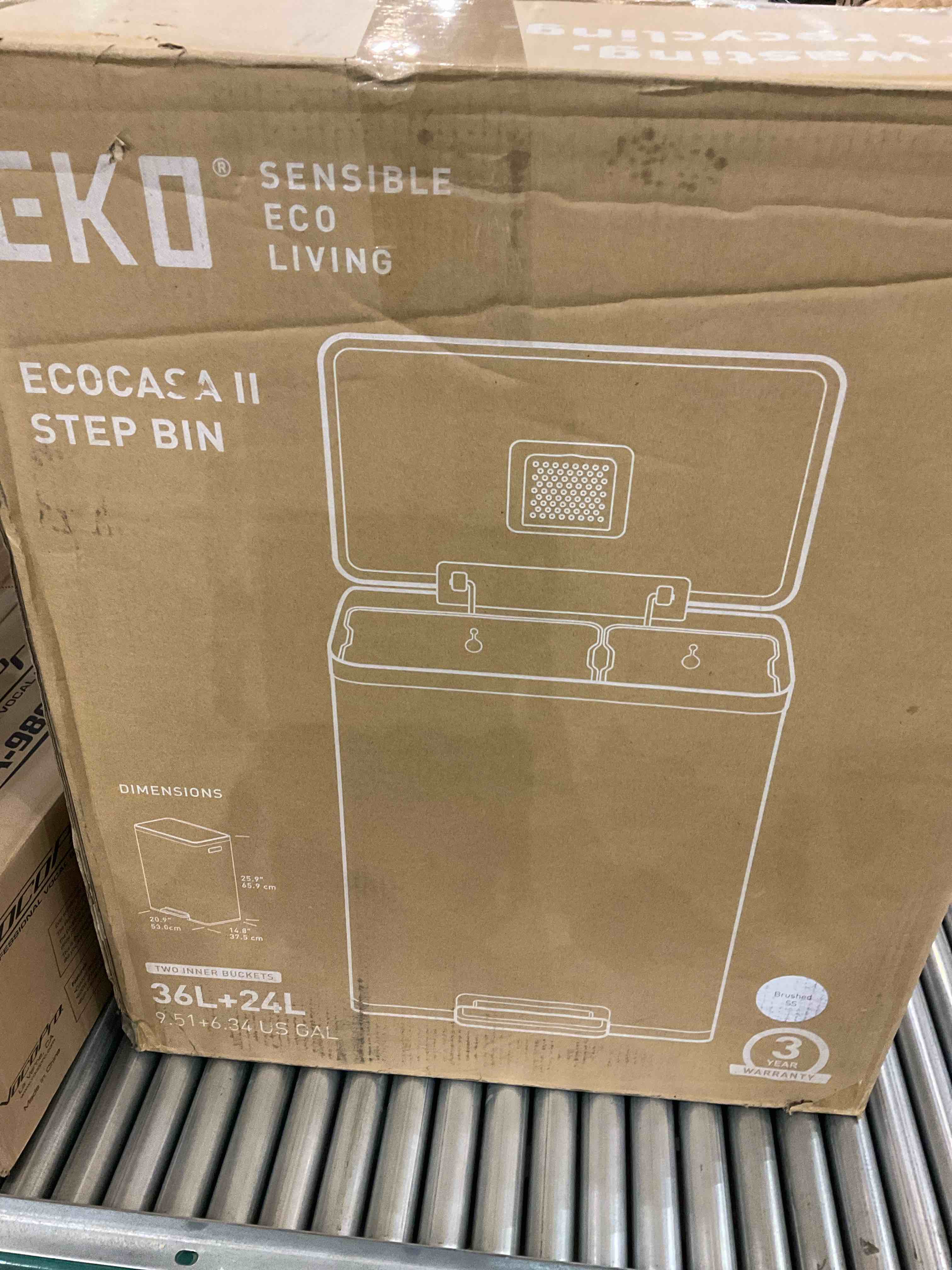 https://s3.amazonaws.com/lotting-images-prod/bidfta/EXS01059160_1704912395059.jpeg